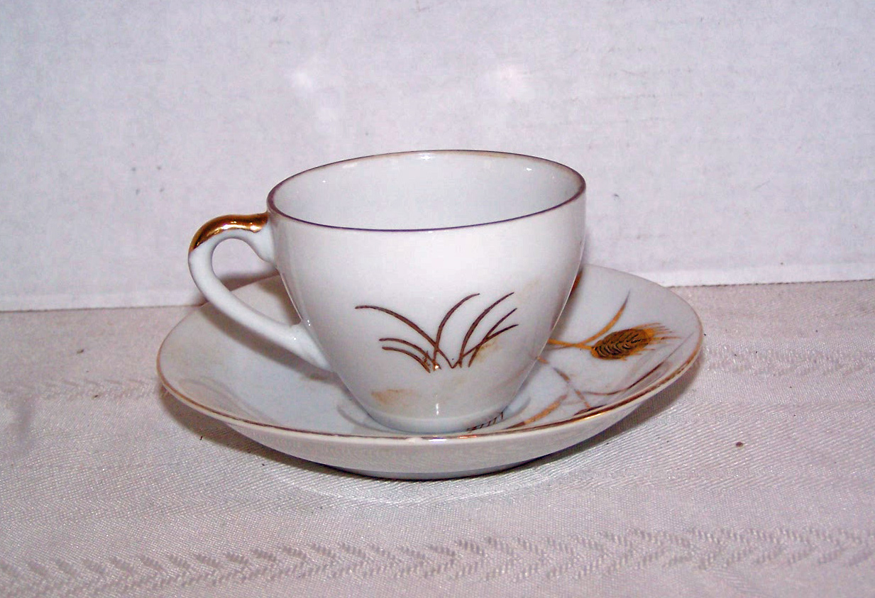 4 Cups & Saucers Demitasse Sets, Shafts of Wheat Design