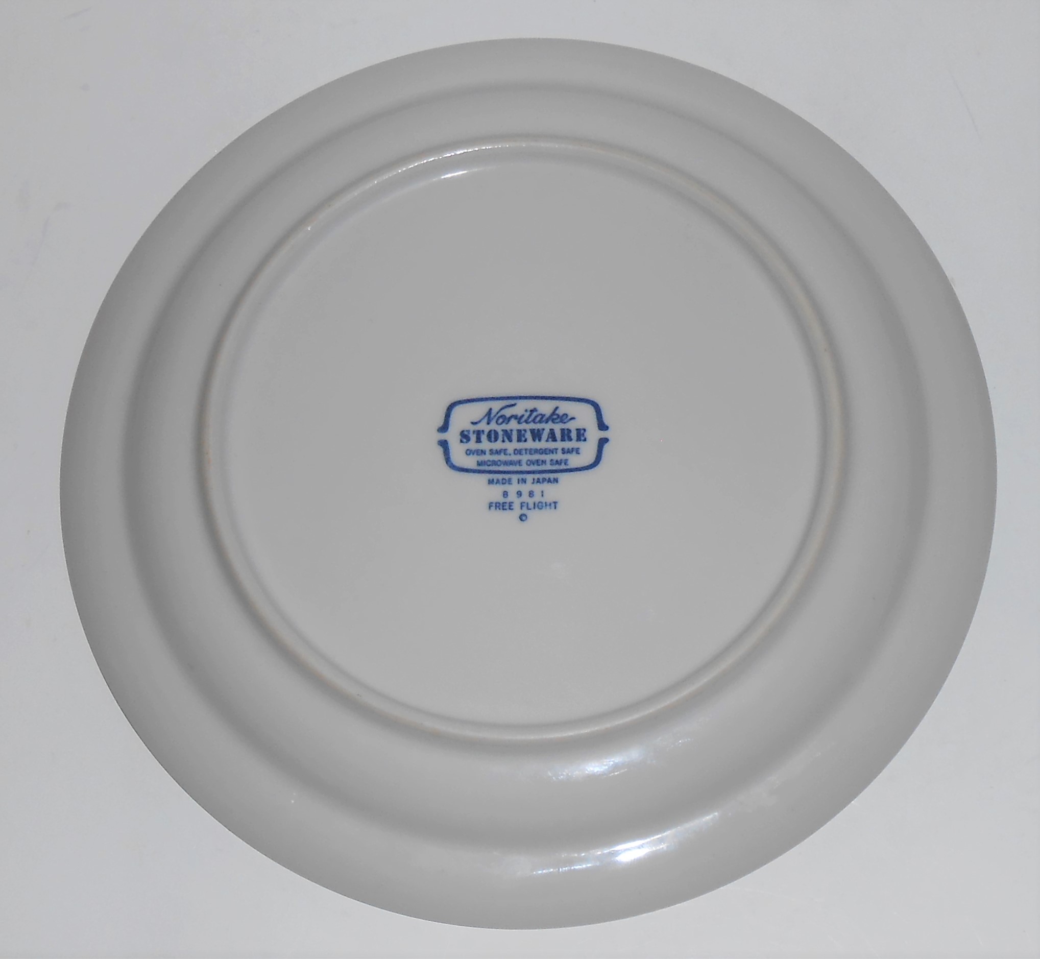 Noritake China Stoneware B981 Free Flight Salad Plate