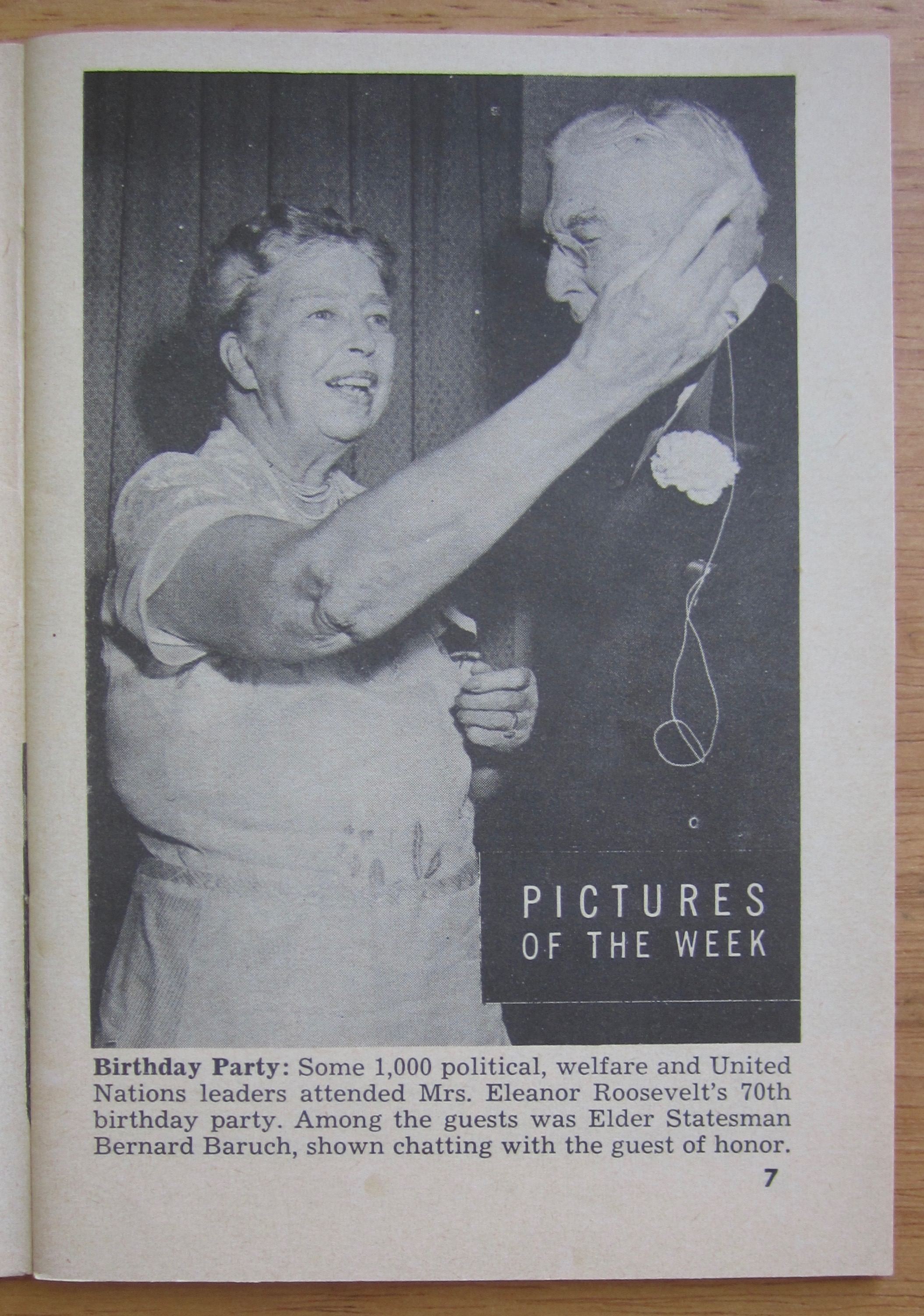 Tempo Magazine October 25, 1954 Allison Hayes