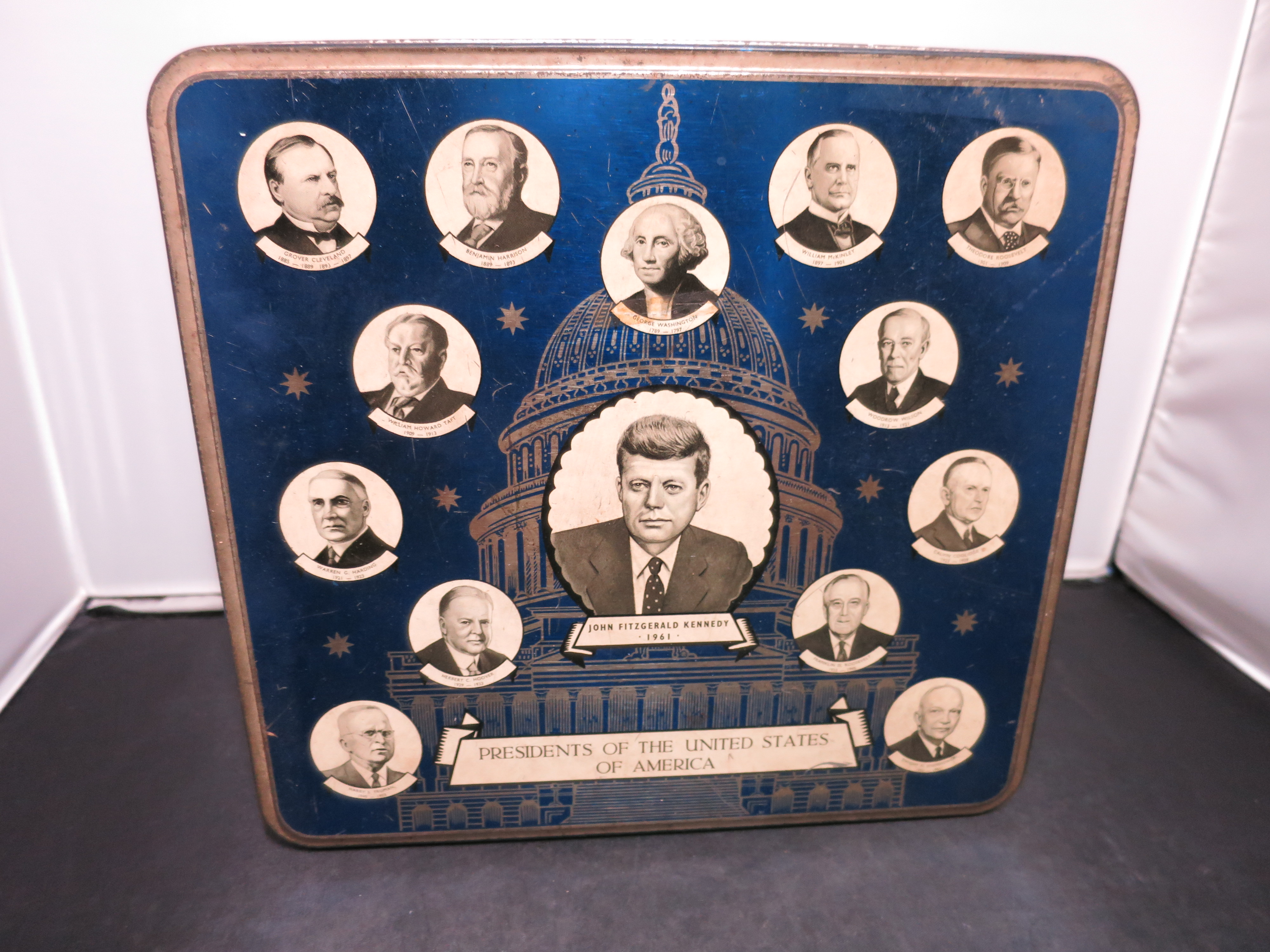 Presidents Of the United States Of America tin 1960s