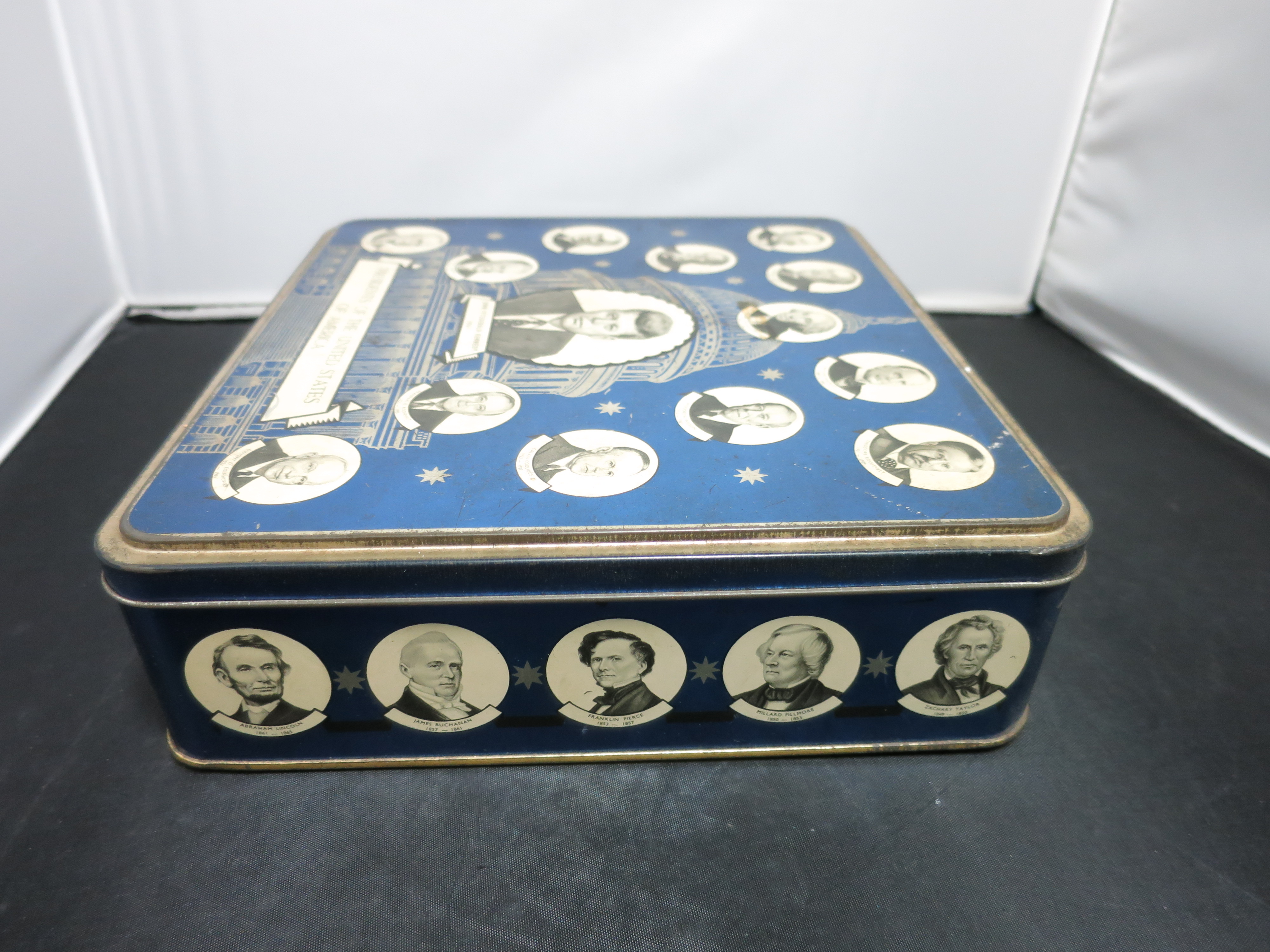 Presidents Of the United States Of America tin 1960s