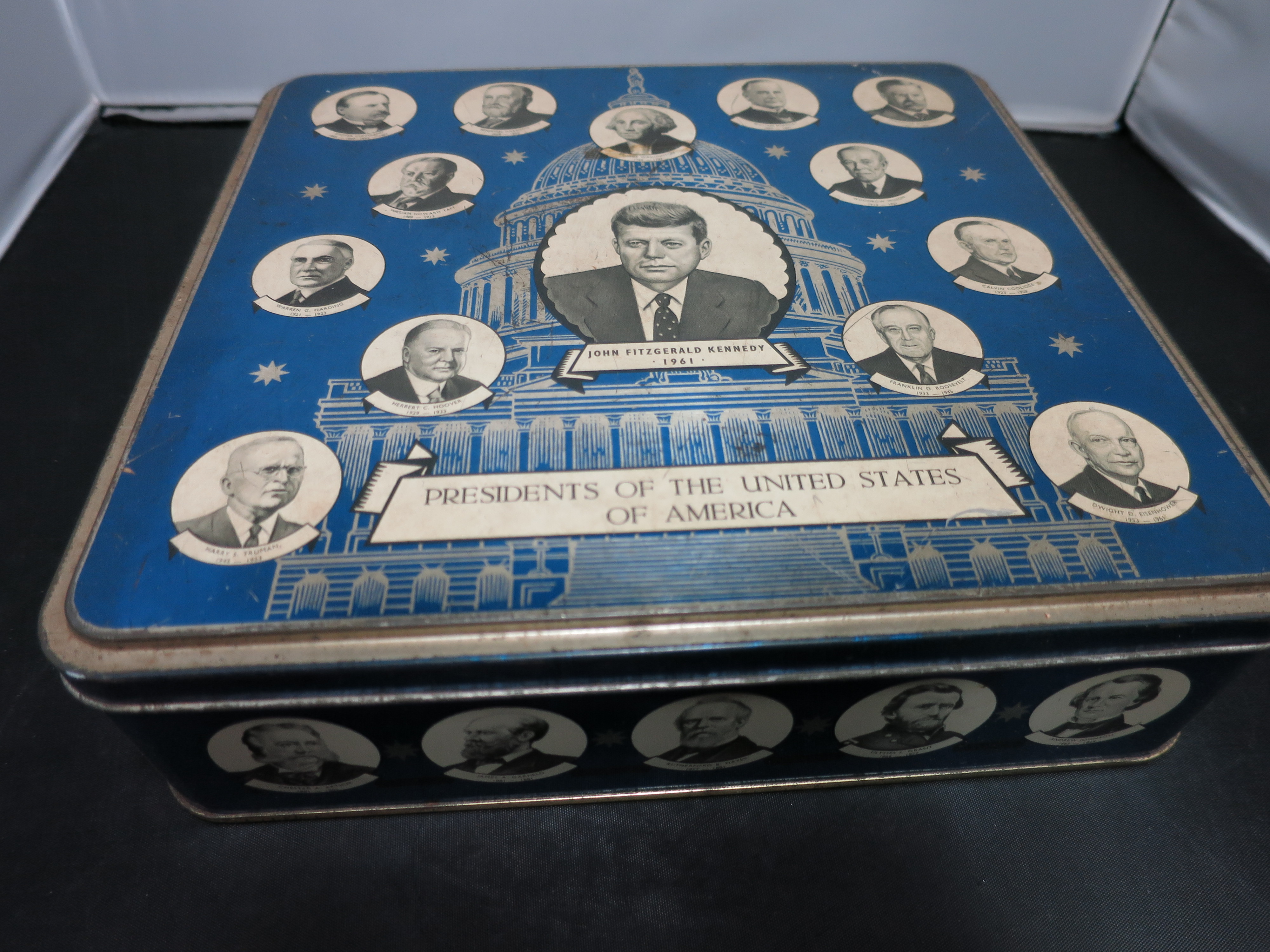 Presidents Of the United States Of America tin 1960s
