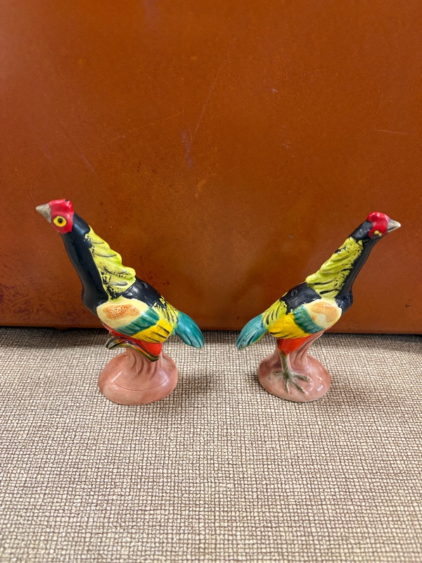 Rare Bird Salt & Pepper Shakers unmarked mid century 1950s