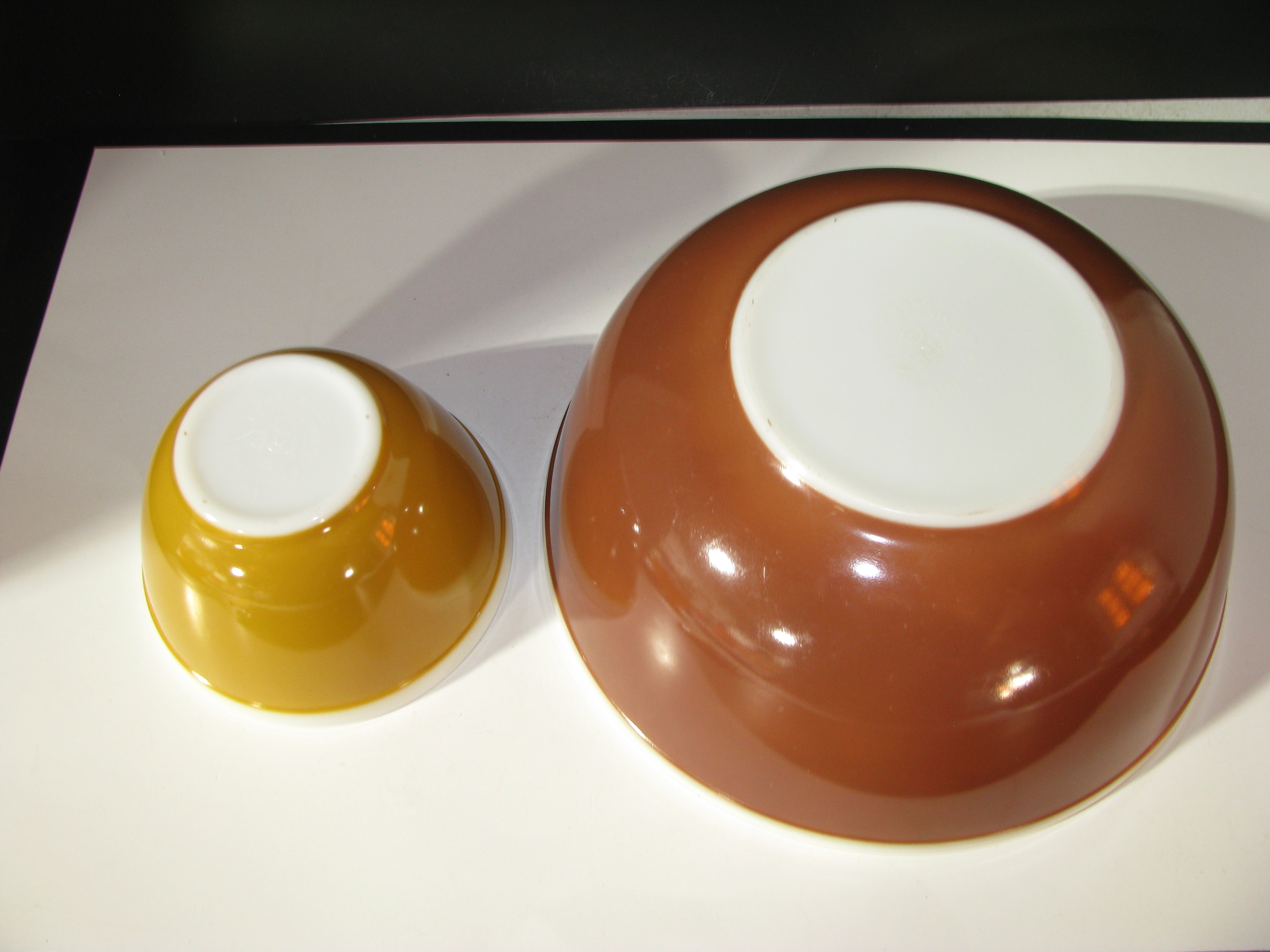 Vintage Pyrex Americana Chip and Dip Nesting Bowls