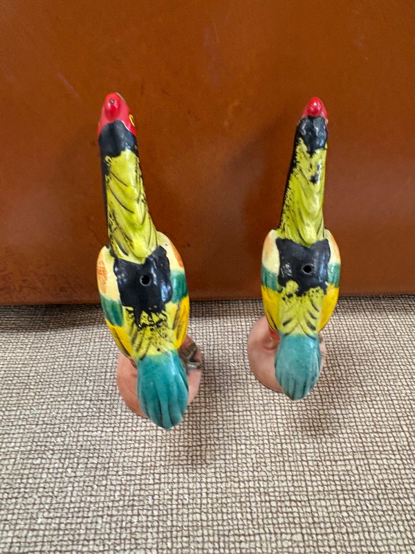 Rare Bird Salt & Pepper Shakers unmarked mid century 1950s