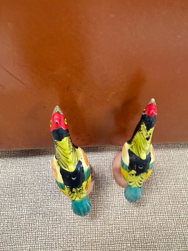 Rare Bird Salt & Pepper Shakers unmarked mid century 1950s