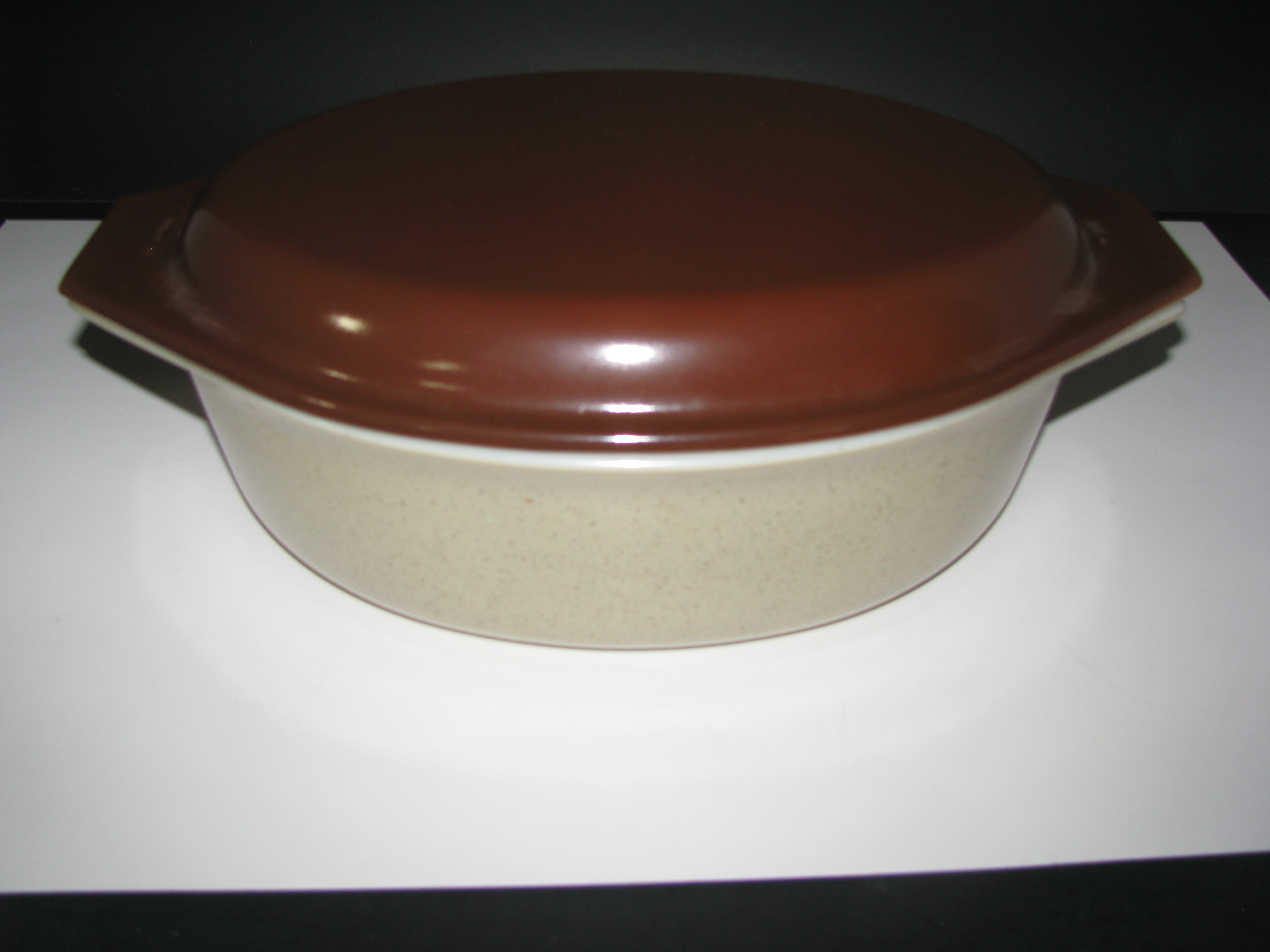 Vintage Pyrex Homestead 045 Oval Casserole Dish/Tan Lid