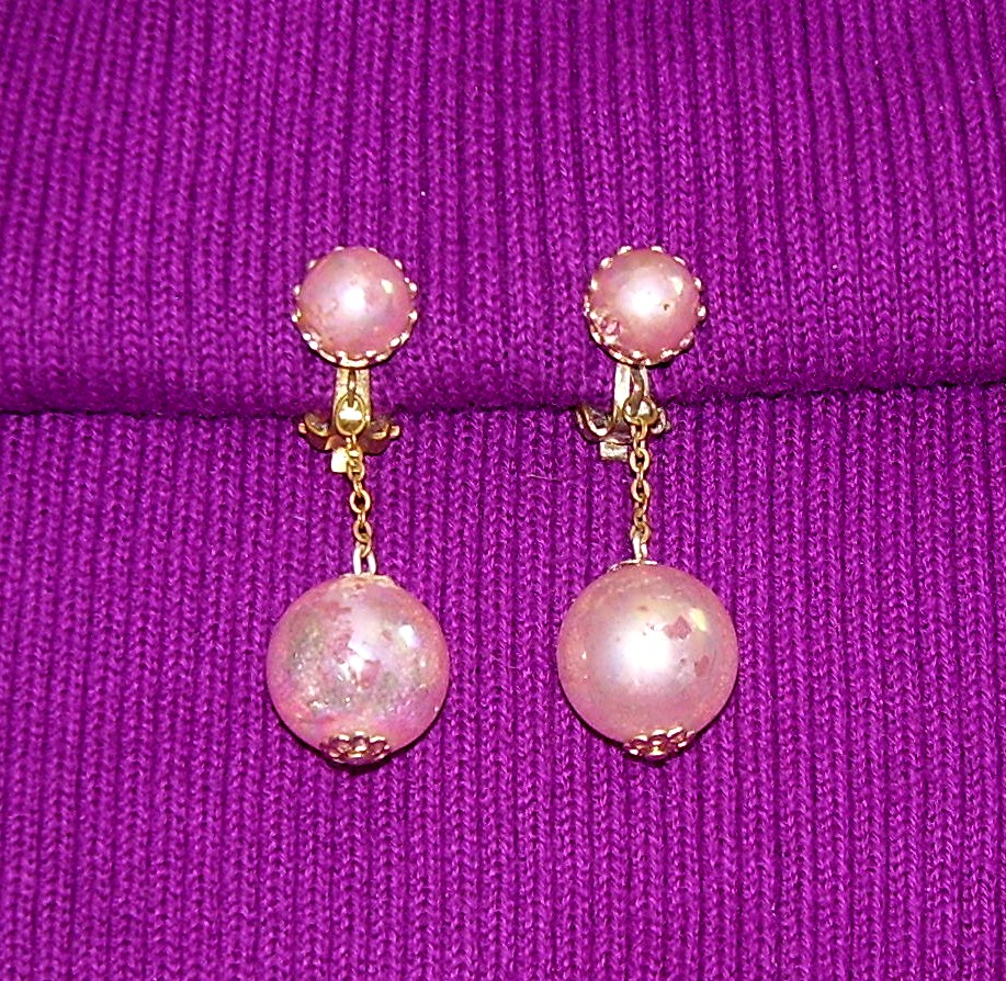 Pale Pink Plastic Lucite 'Bubbles' Clip Earrings