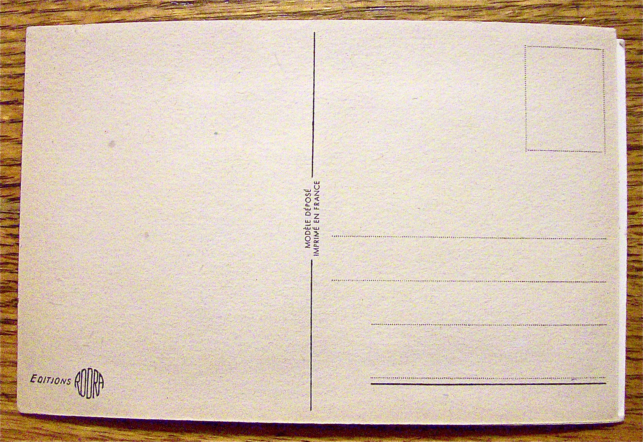 Paris Souvenir Postcard-Fold Out-Places Of Paris