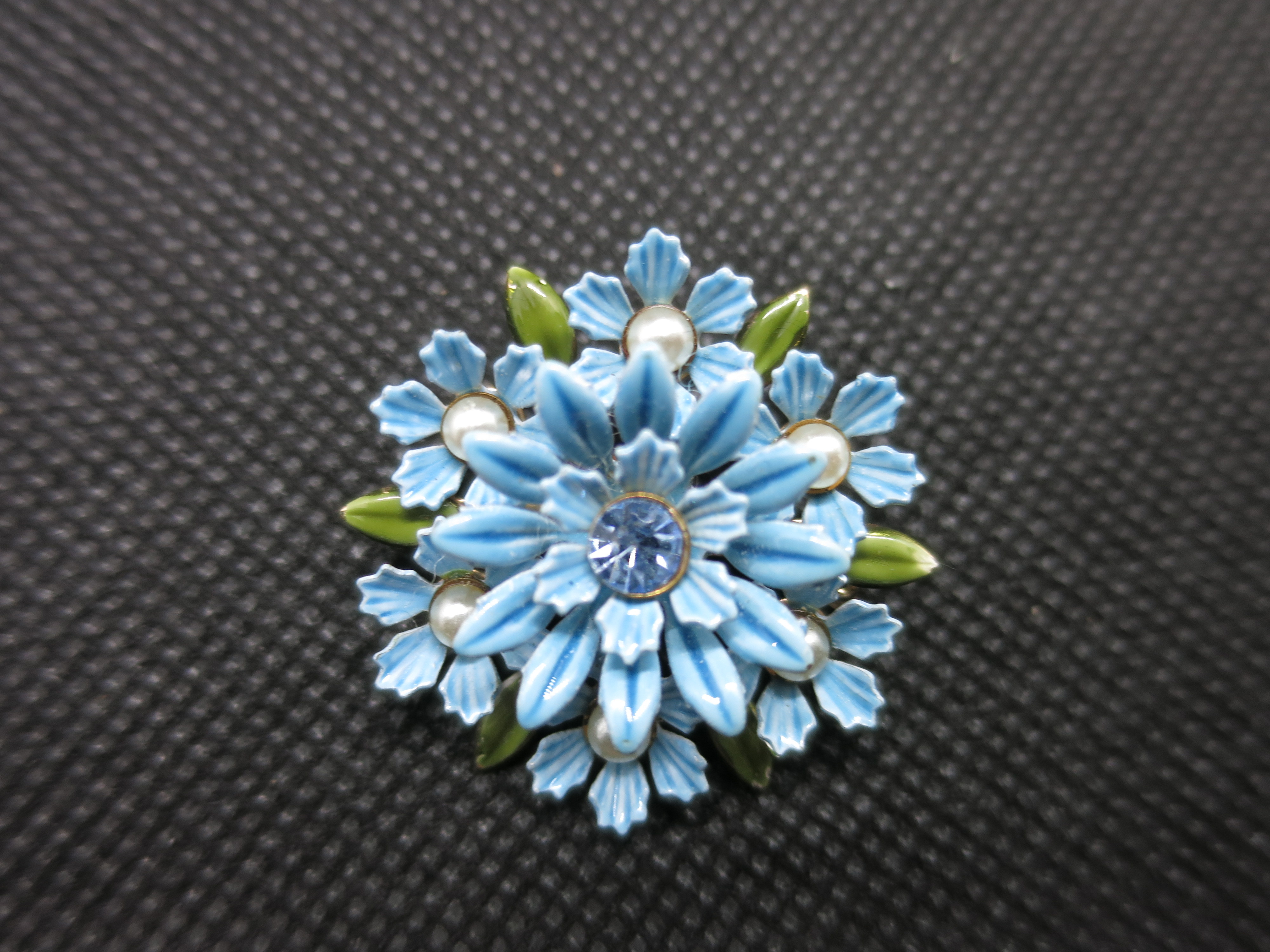 Vintage Lisner Blue Enamel Floral Brooch faux pearl blue stone