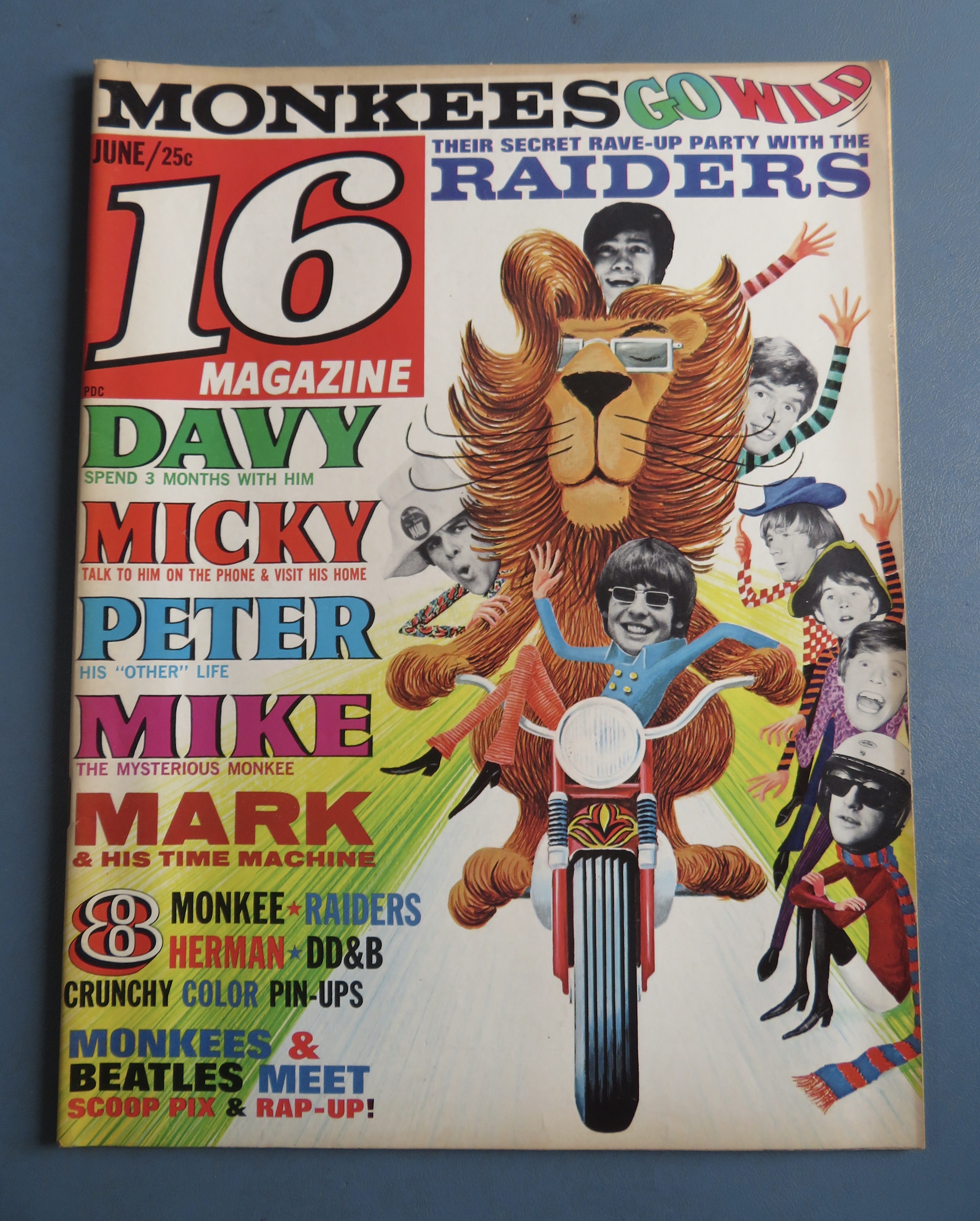 16 Magazine June 1967 Beatles, Monkees & Raiders