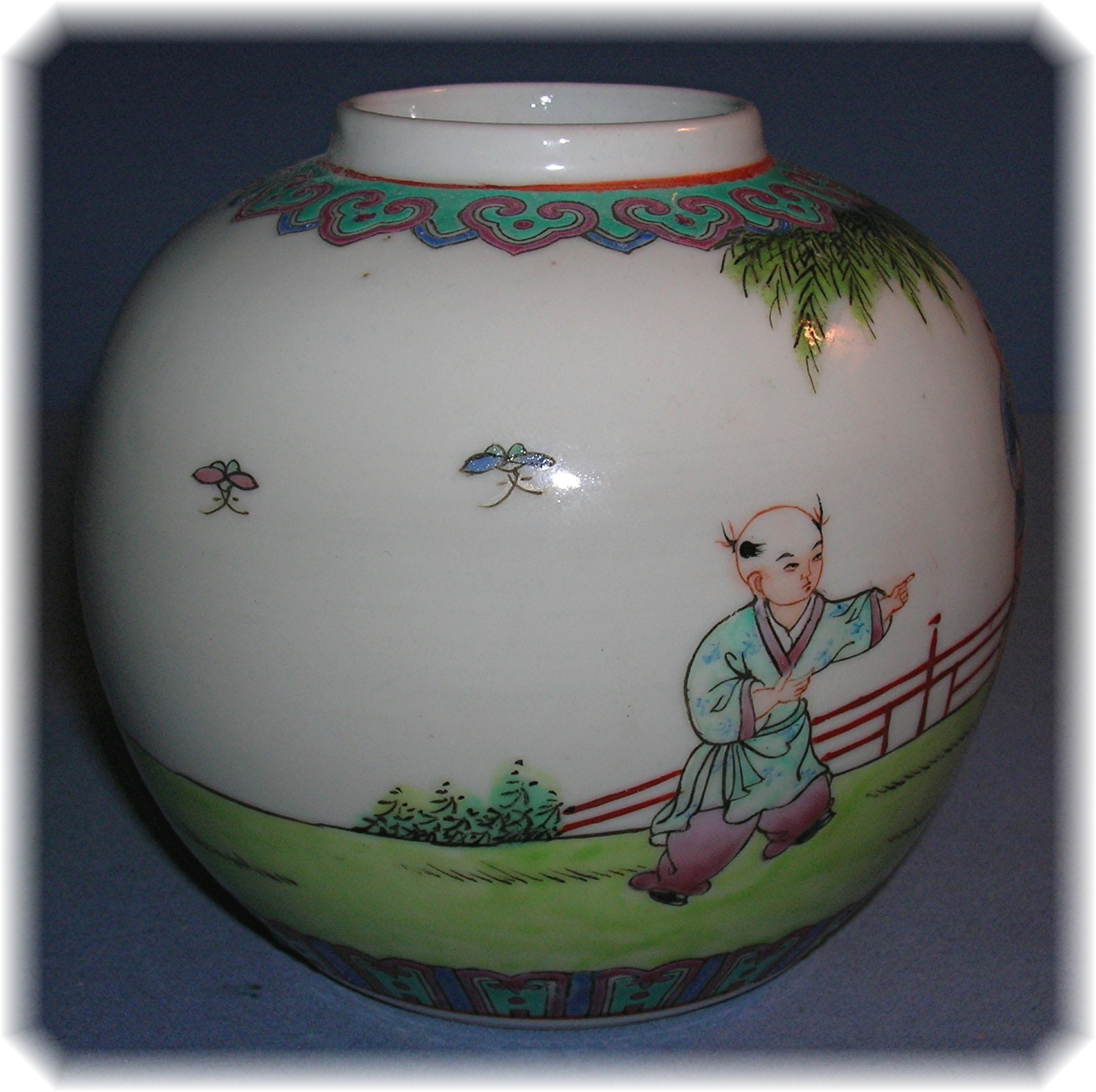 Oriental Tea Ceremony Porcelain Jar