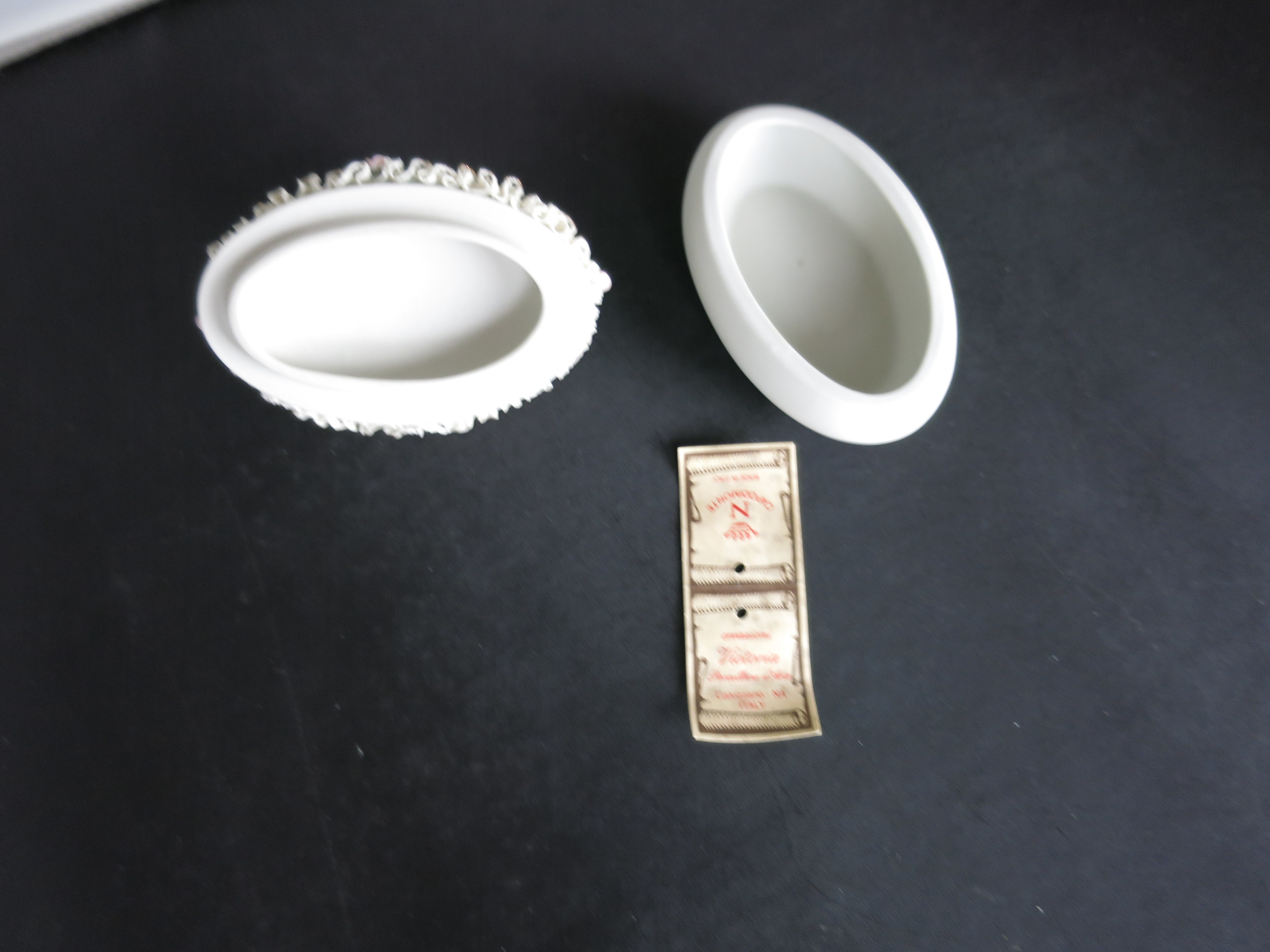 Capodimonte Trinket Box Iris Floral with Lace Edge Oval Shape