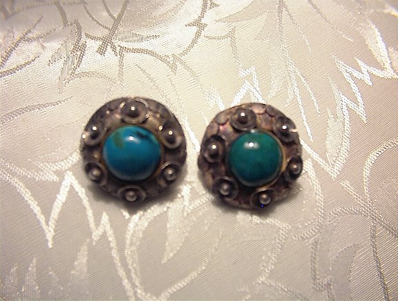 Silver & Green Stone Pierced Earrings