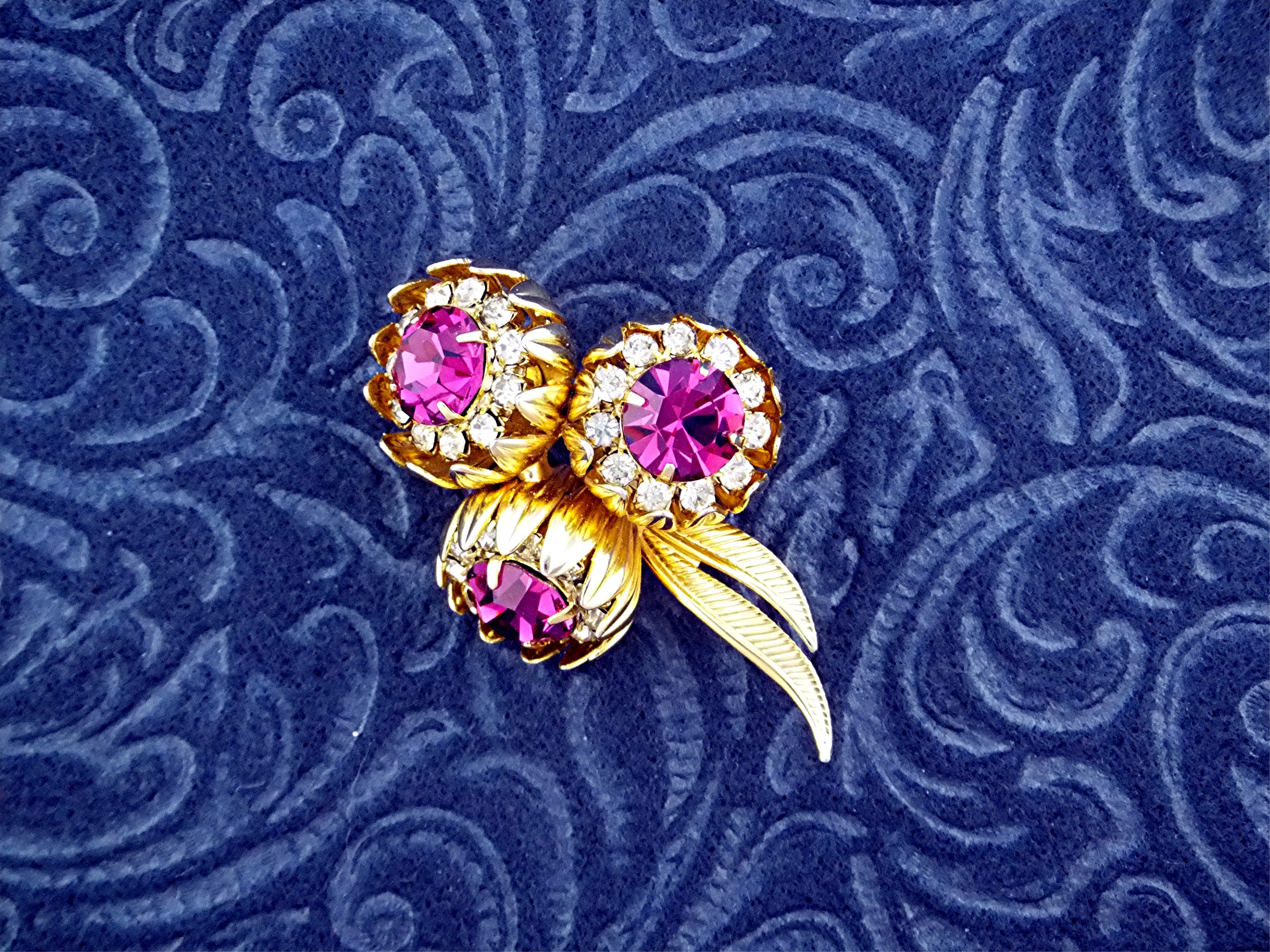 Brooch KRAMER Gold Tone Fuchia White Crystal Flowers