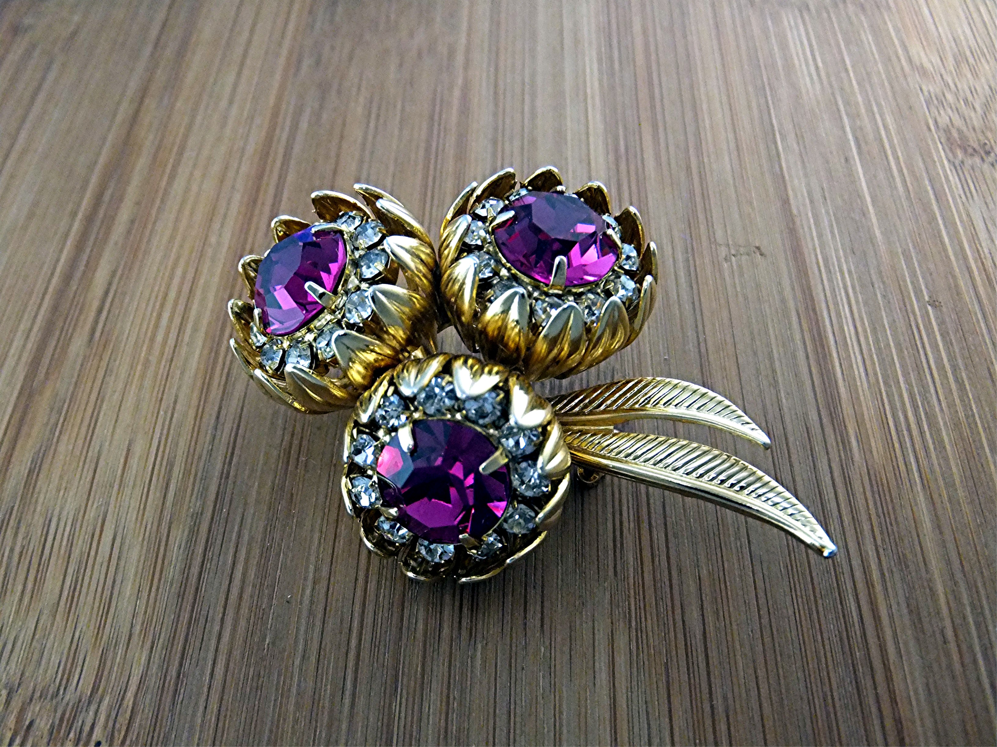 Brooch KRAMER Gold Tone Fuchia White Crystal Flowers