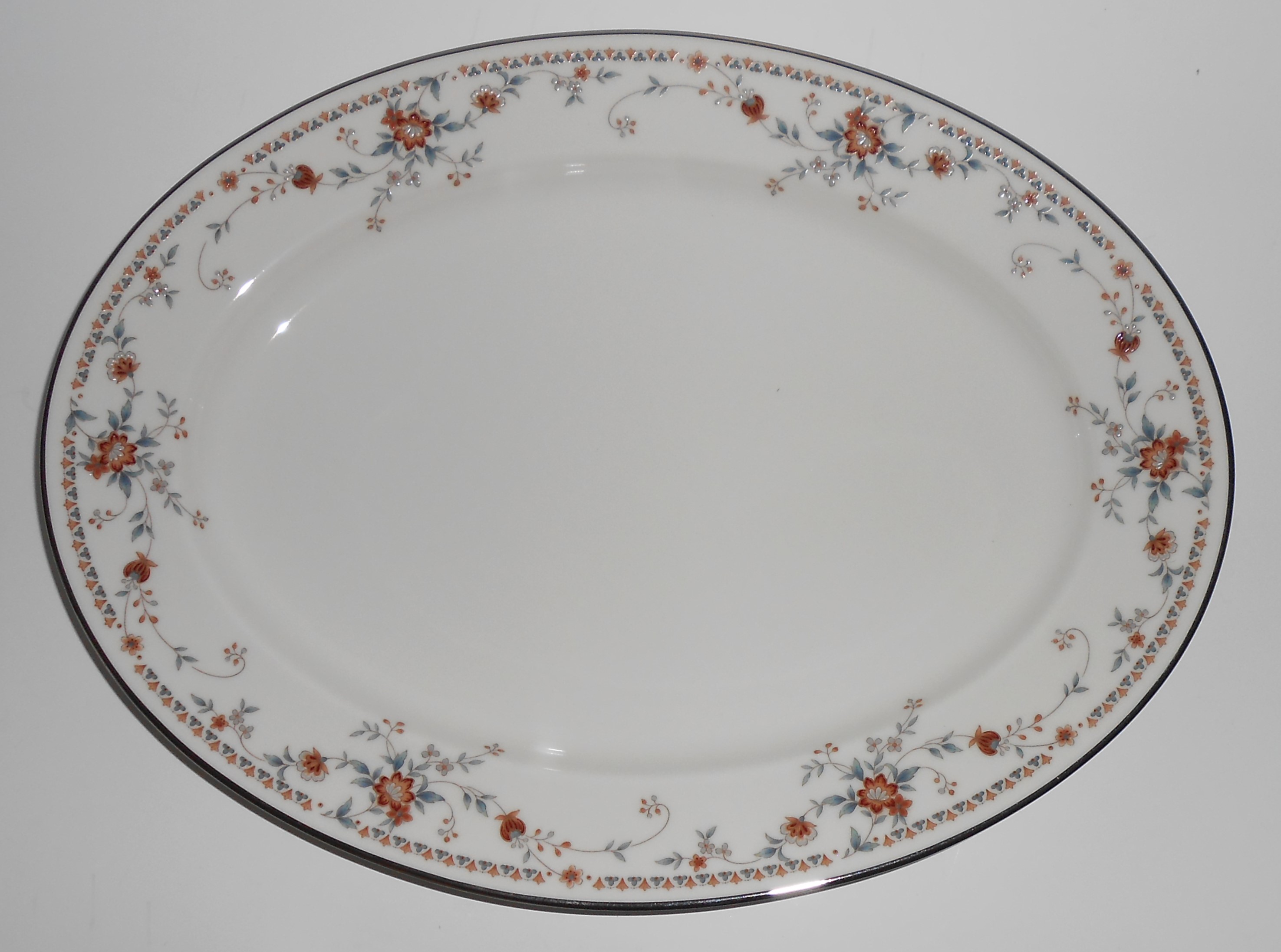Noritake China Porcelain Adagio Oval 13.75'' Platter