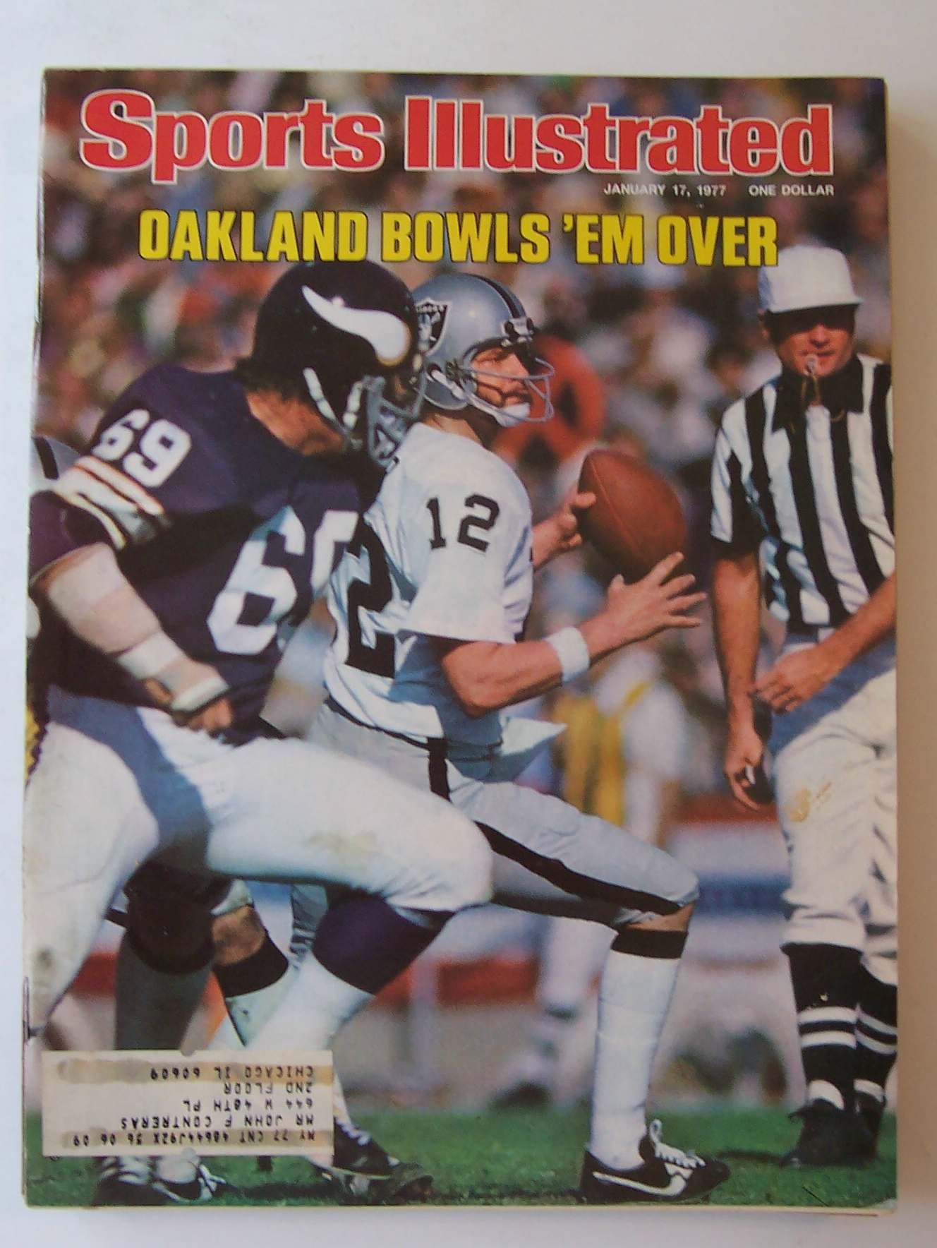 Sports Illustrated Magazine - January 17, 1977