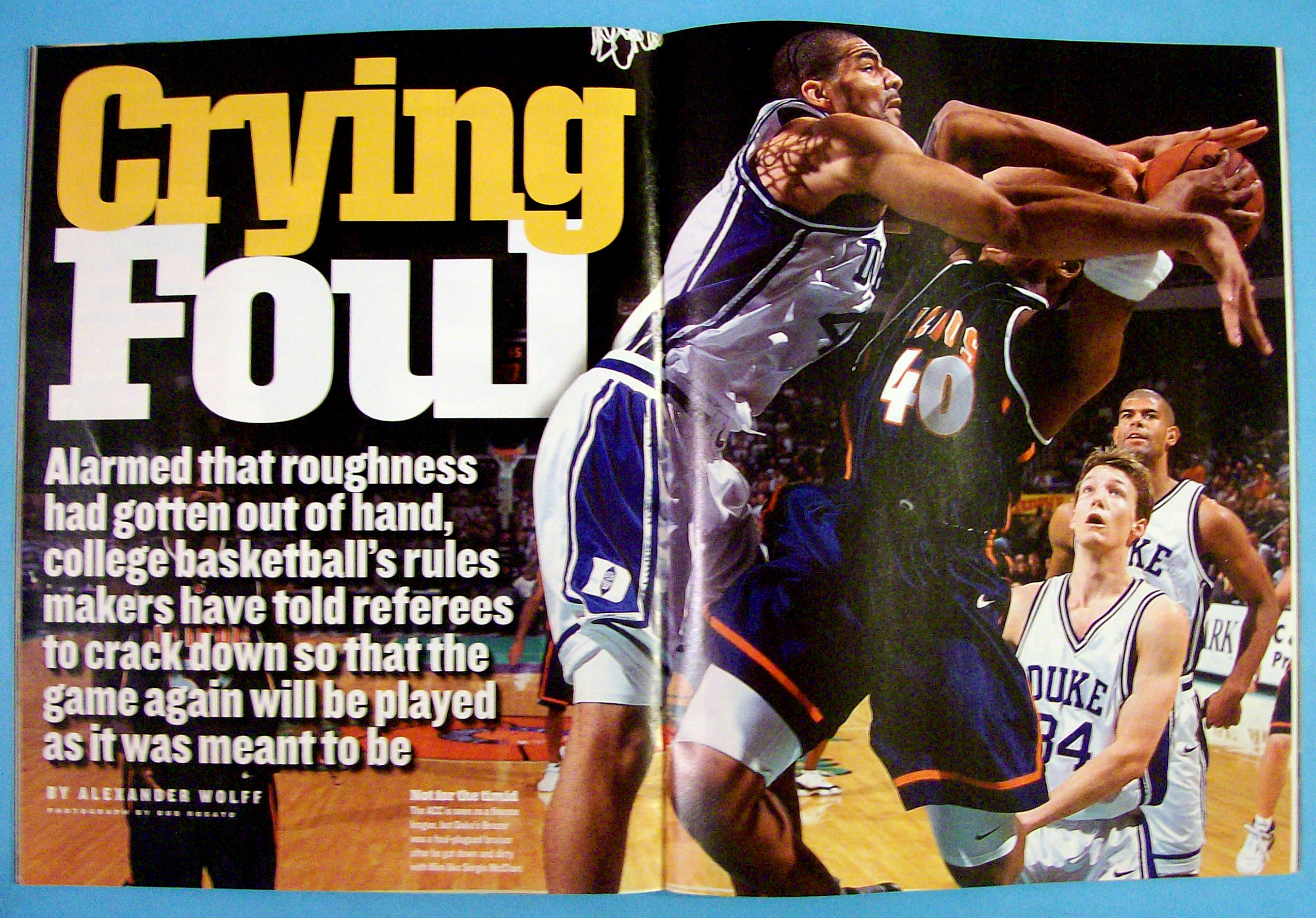 Sports Illustrated Magazine-December 11, 2000-War Zone