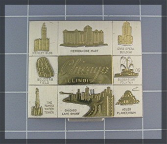 Compact Souvenier of Chicago Illinois Coin