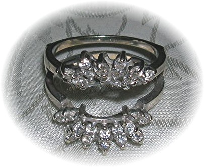14K White Gold & Diamonds Flower   Ring Guard