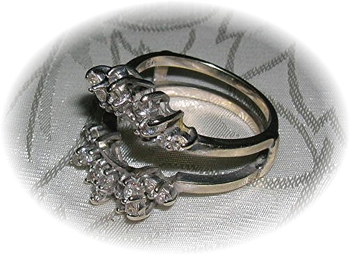 14K White Gold & Diamonds Flower   Ring Guard