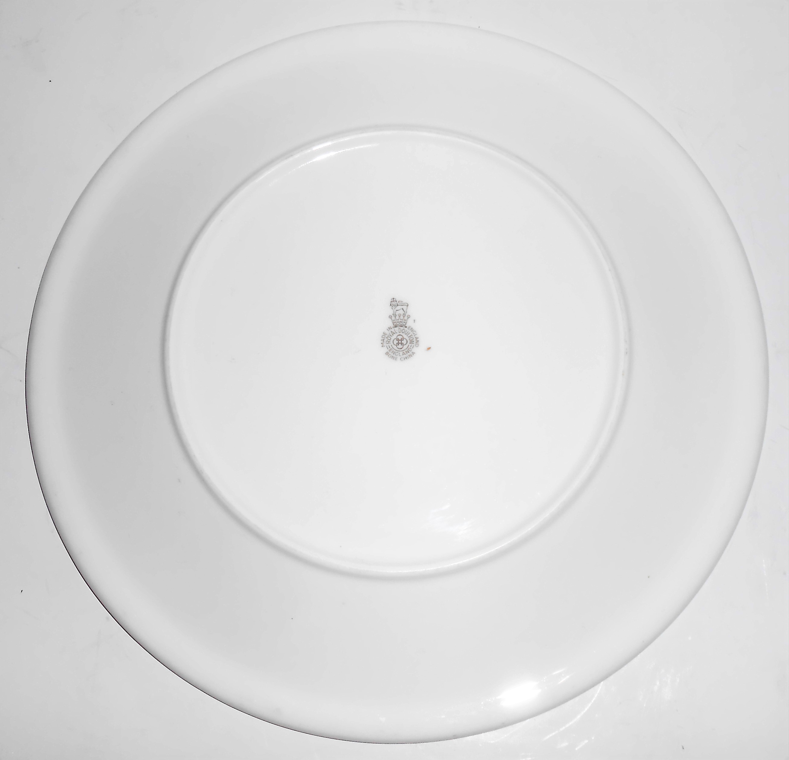 Royal Doulton China Gold Band Janet Luncheon Plate