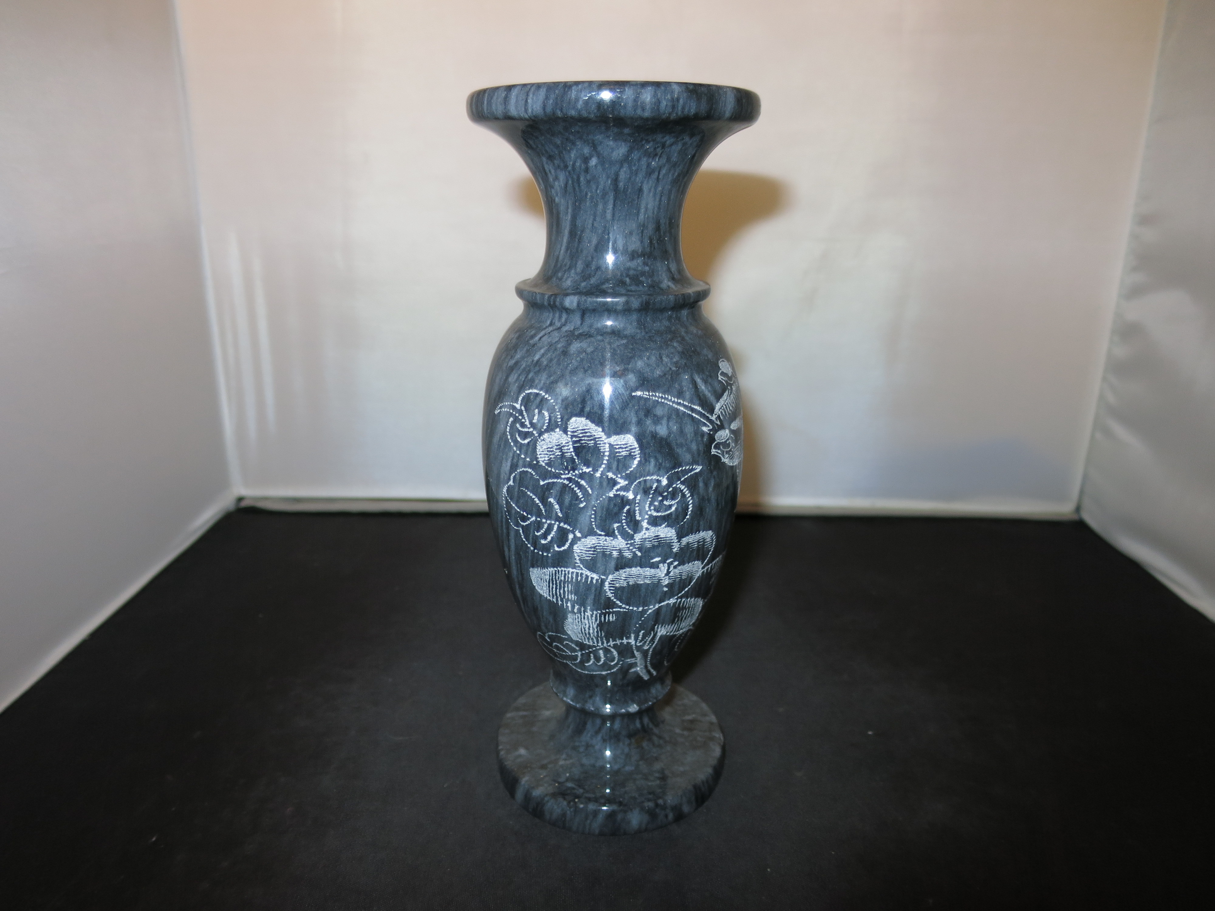 Marble Vase Art Carved Scrimshaw Birds and Floral Hawaii Souvenir
