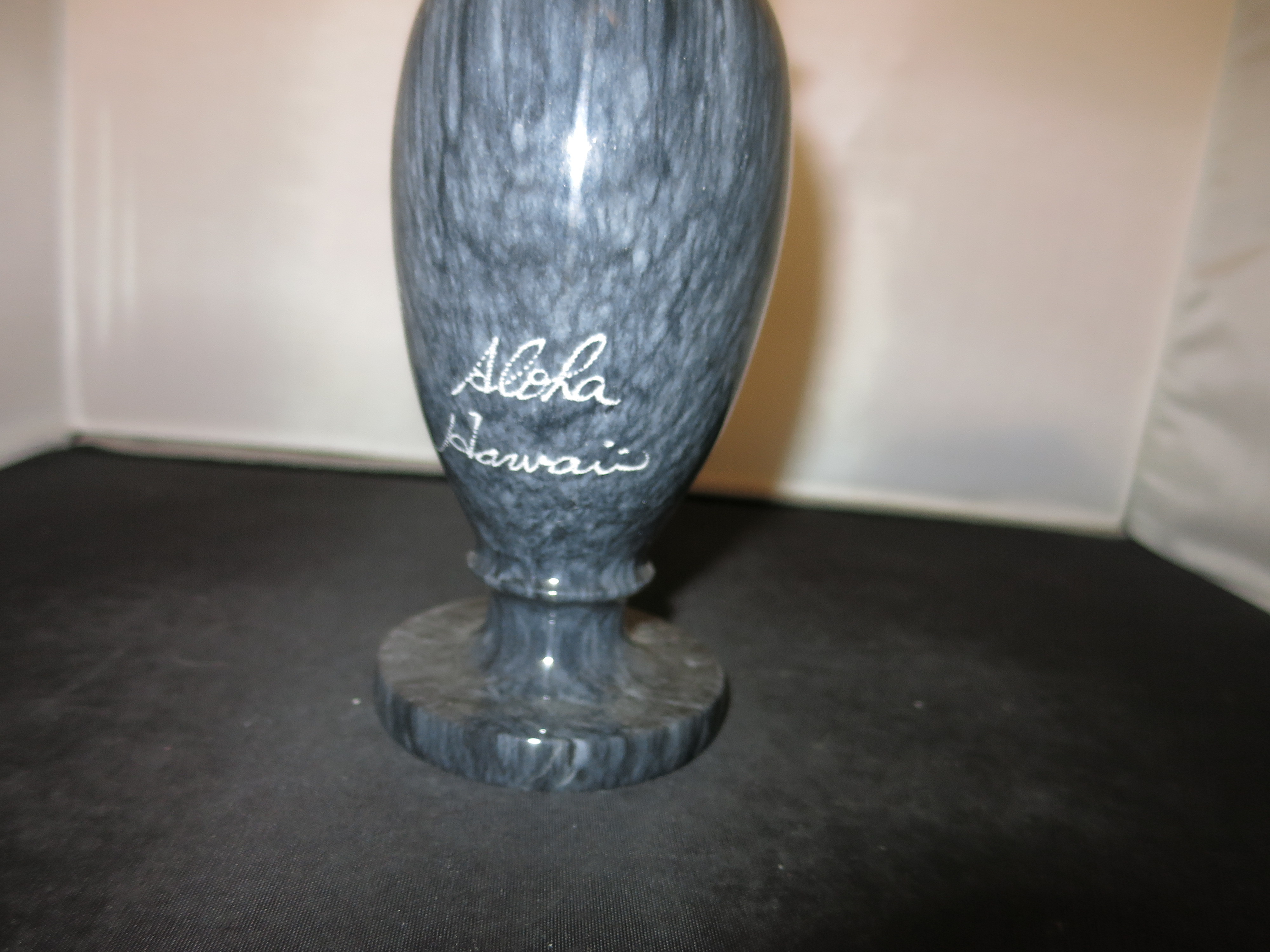 Marble Vase Art Carved Scrimshaw Birds and Floral Hawaii Souvenir