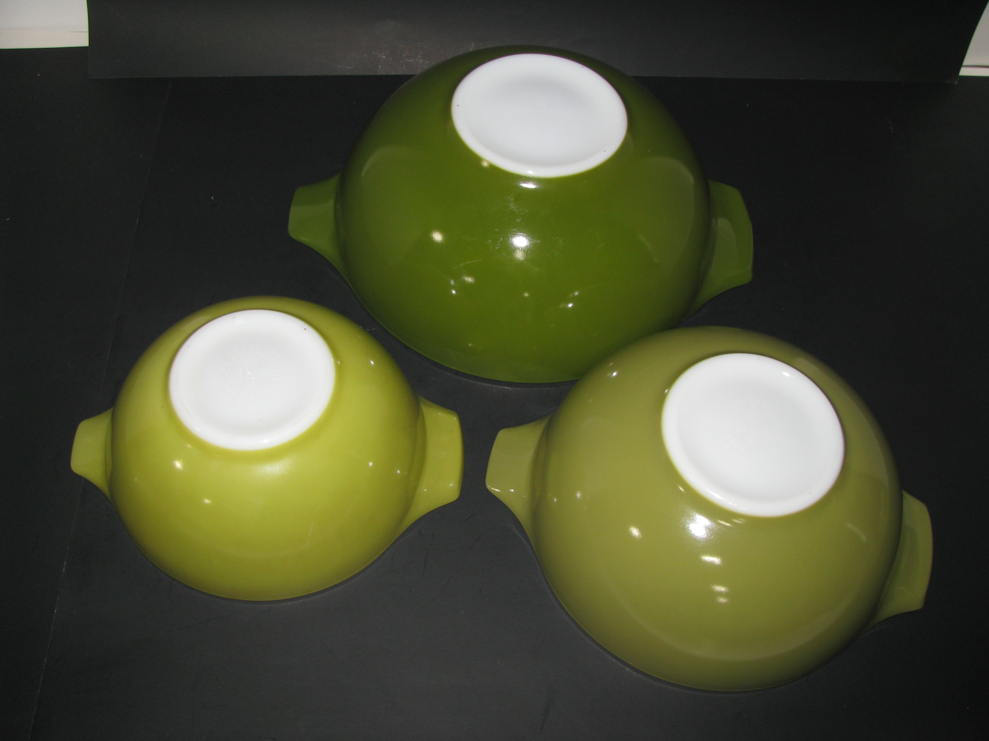 Vintage Pyrex Verde 3-Piece Set Cinderella Bowls