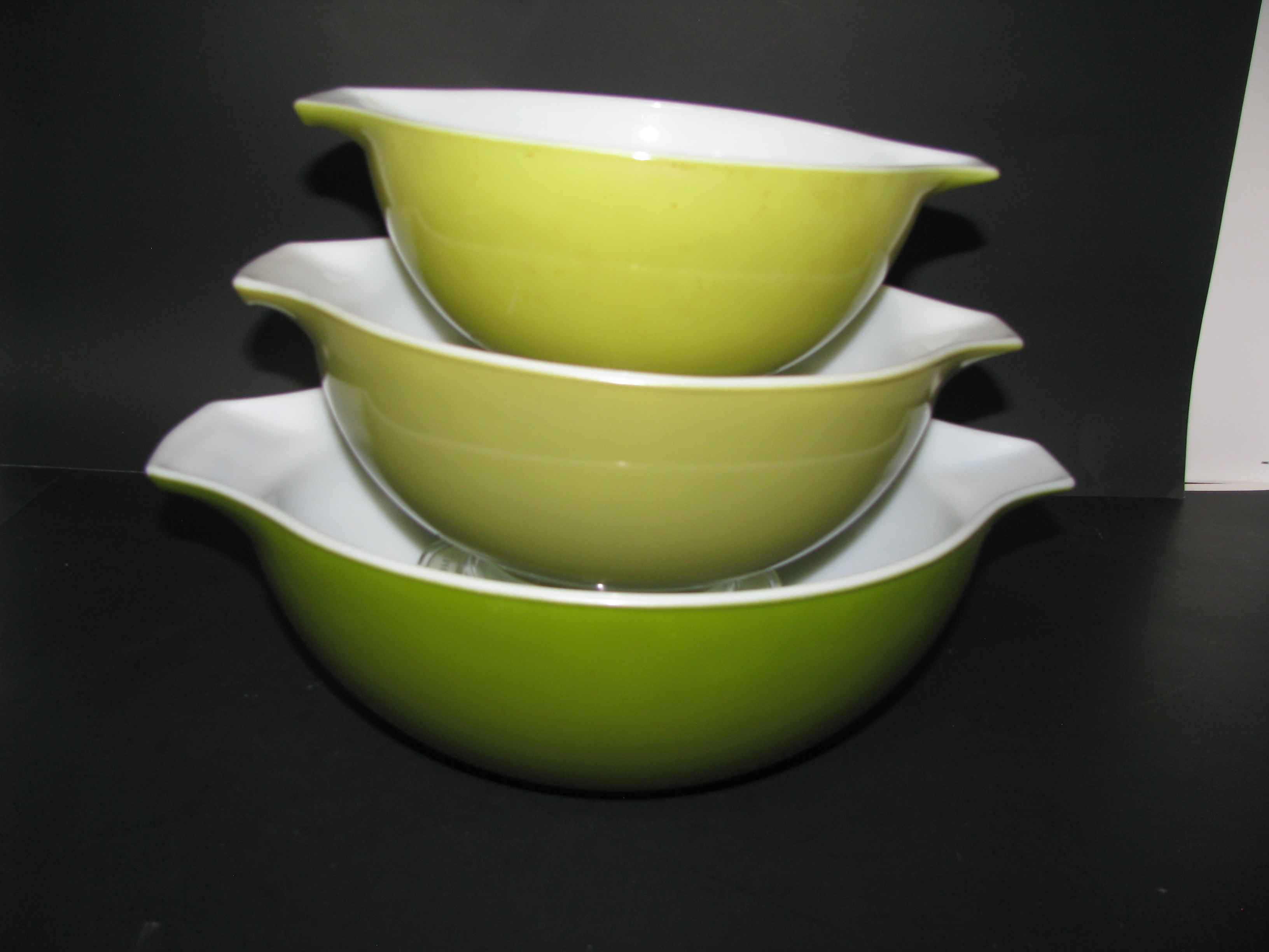 Vintage Pyrex Verde 3-Piece Set Cinderella Bowls