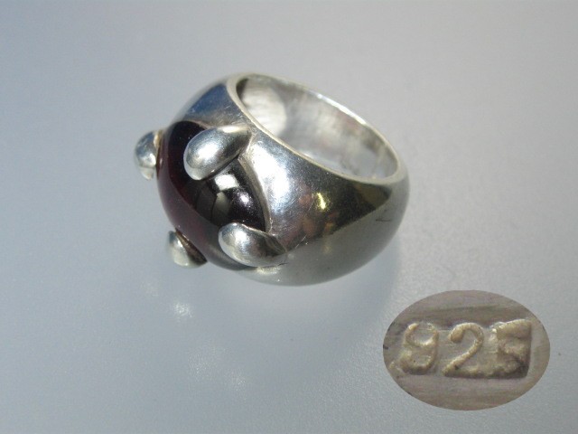 Sterling Silver Cabochon Garnet Glass Ring