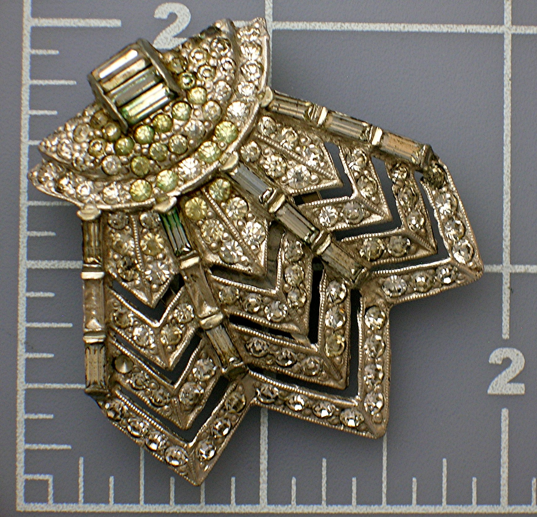 Dress Clip 40s Crystals Silvertone
