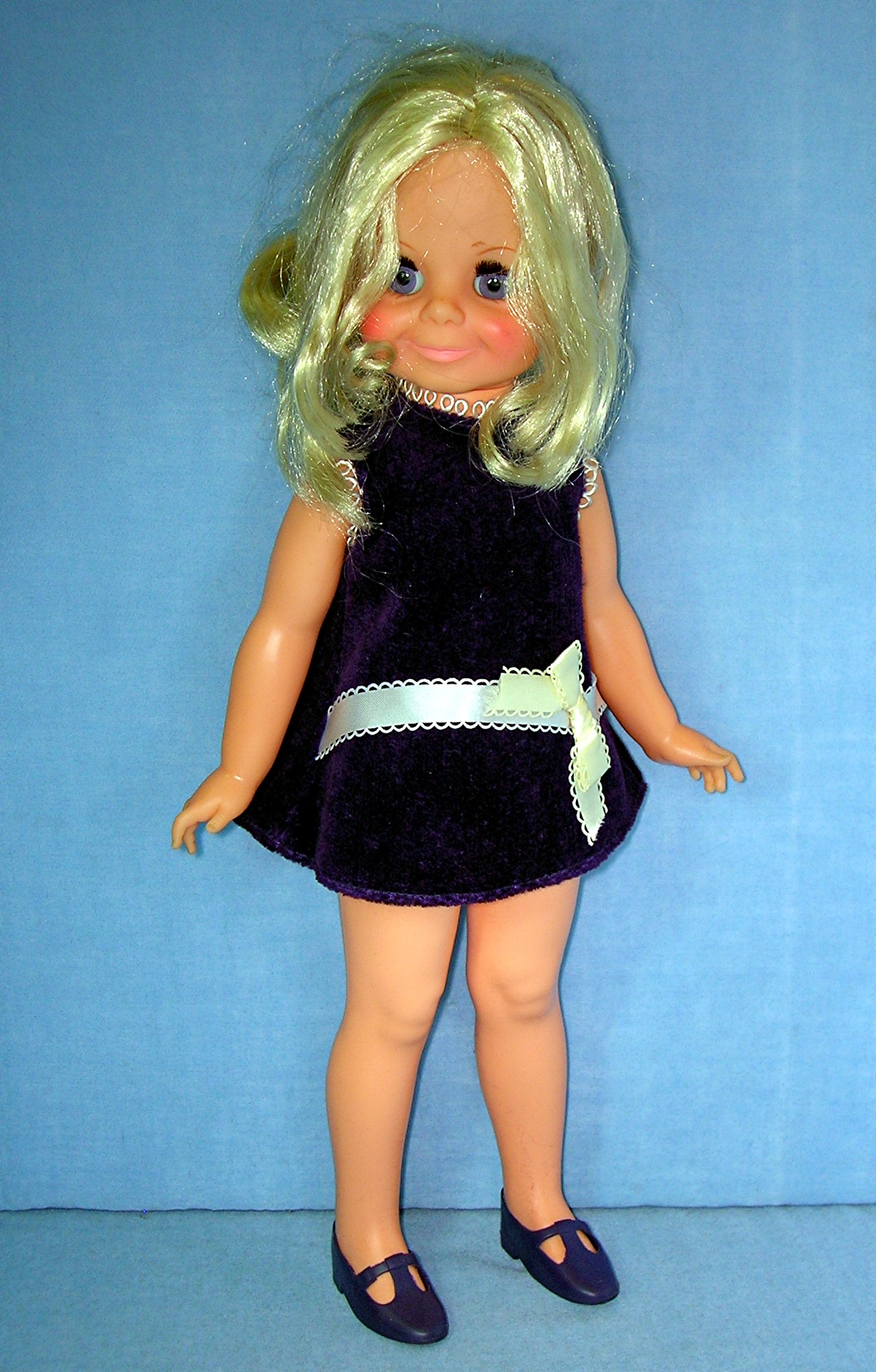 Ideal Doll, Crissy's Cousin VELVET . . . . .