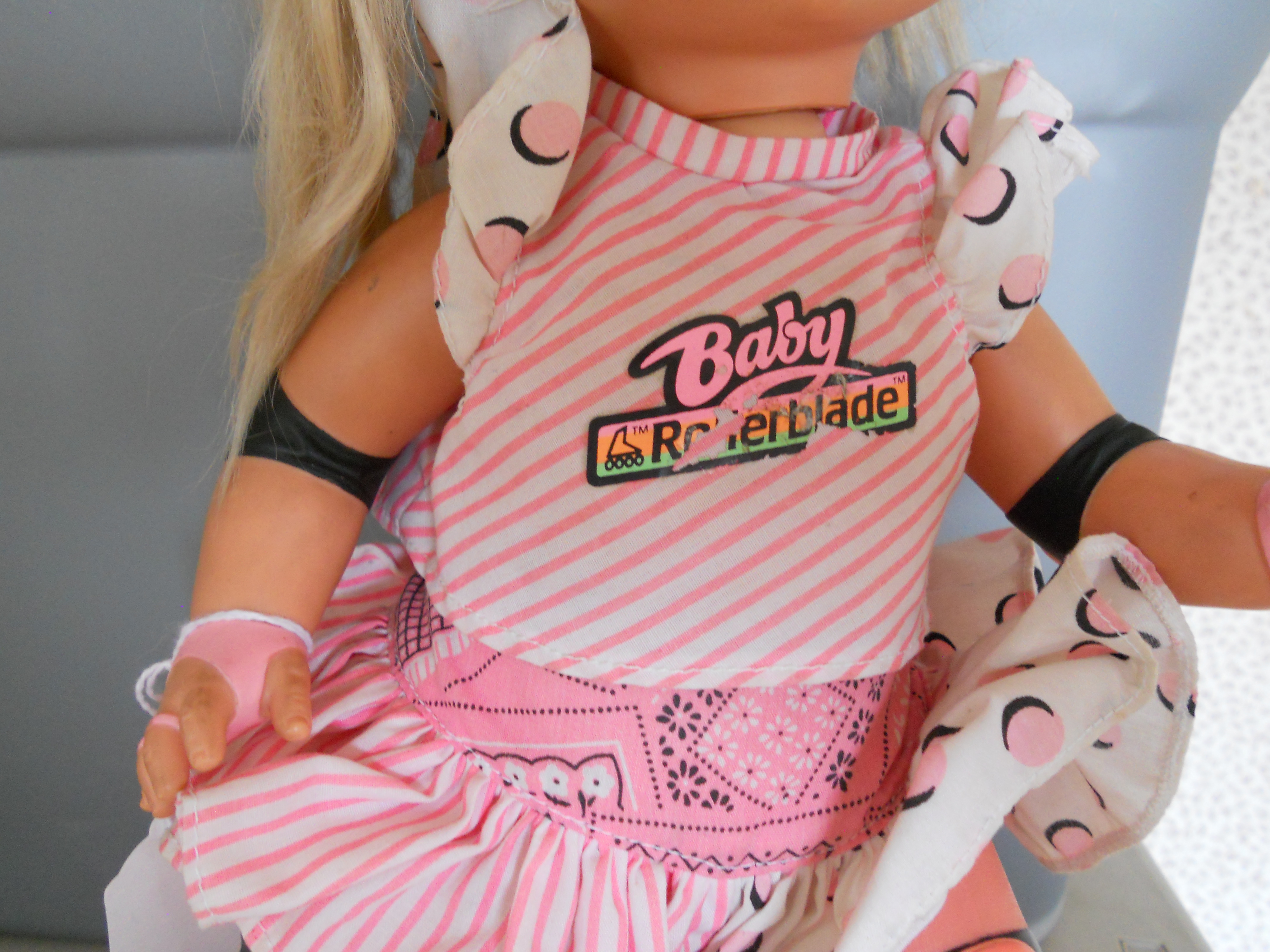 Baby Rollerblade Doll Mattel 1990
