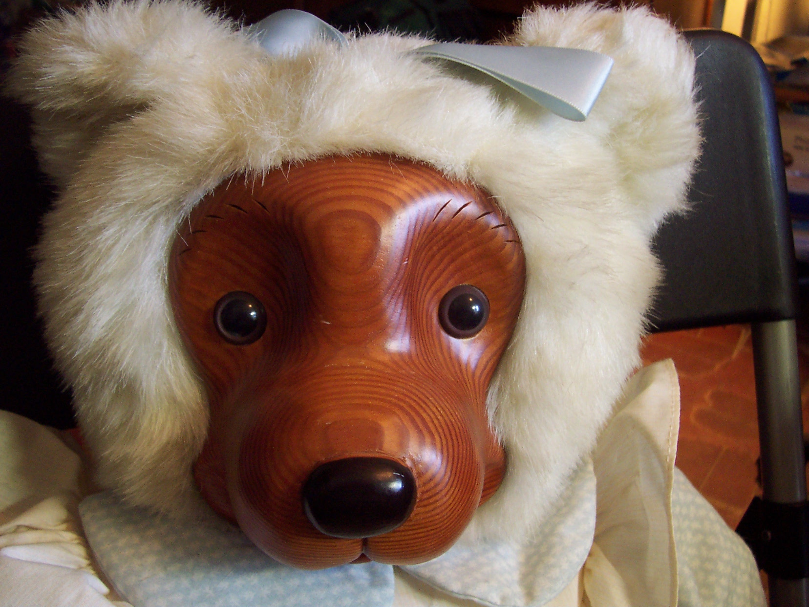 Raikes Bear Emily Home Sweet Home Collection Model 17013