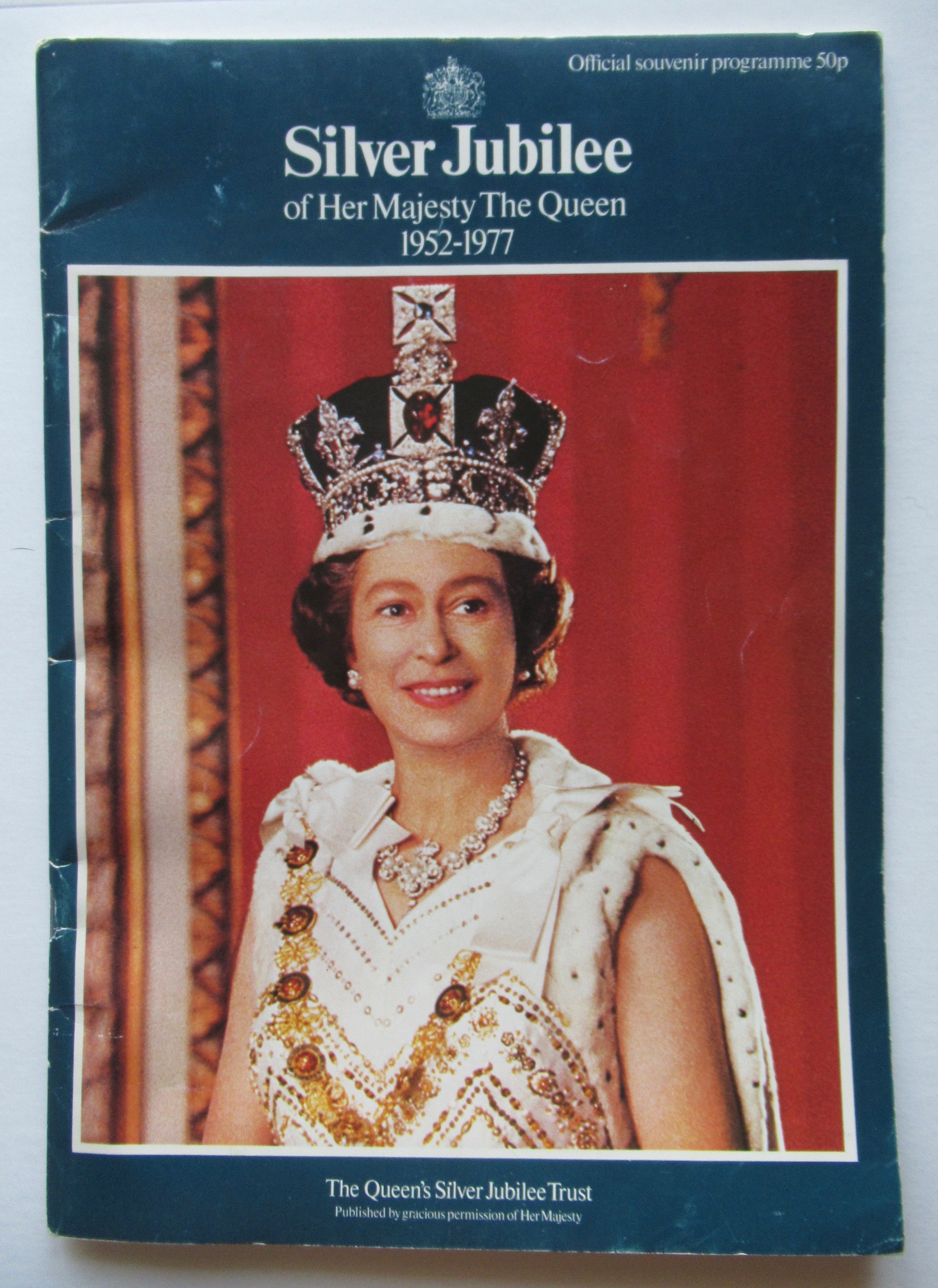 Silver Jubilee Program 1977 Queen Elizabeth Souvenir