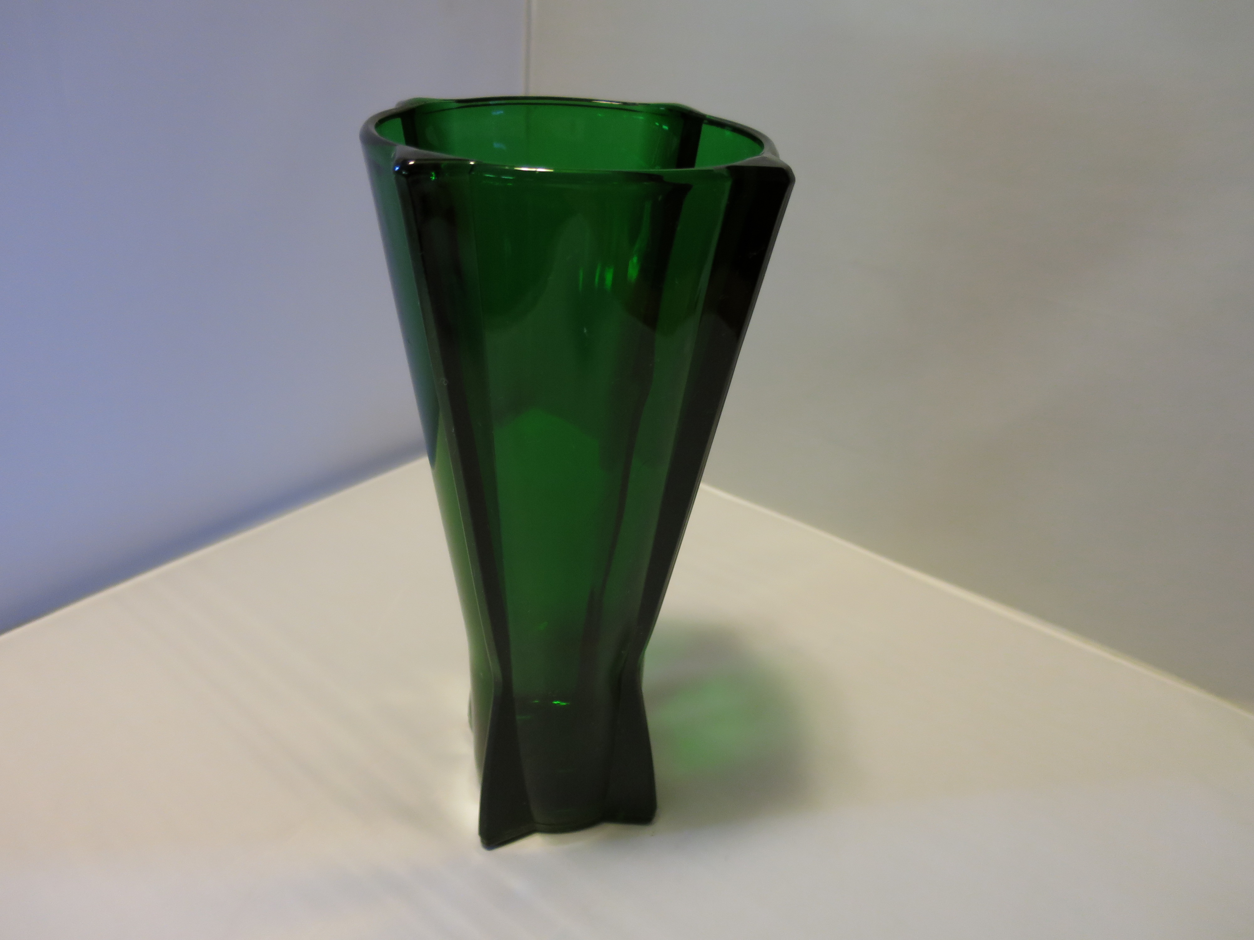 Anchor Hocking Rocket Vase Forest Green