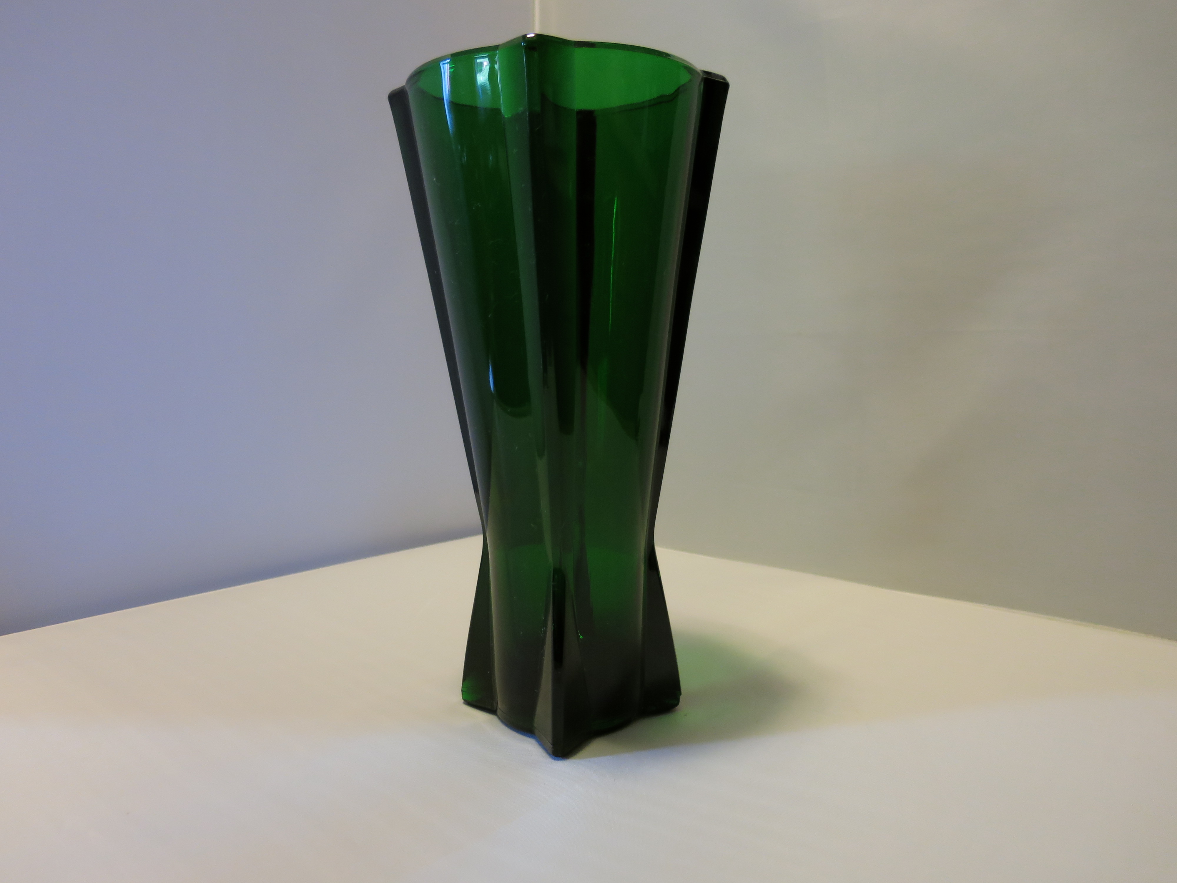 Anchor Hocking Rocket Vase Forest Green