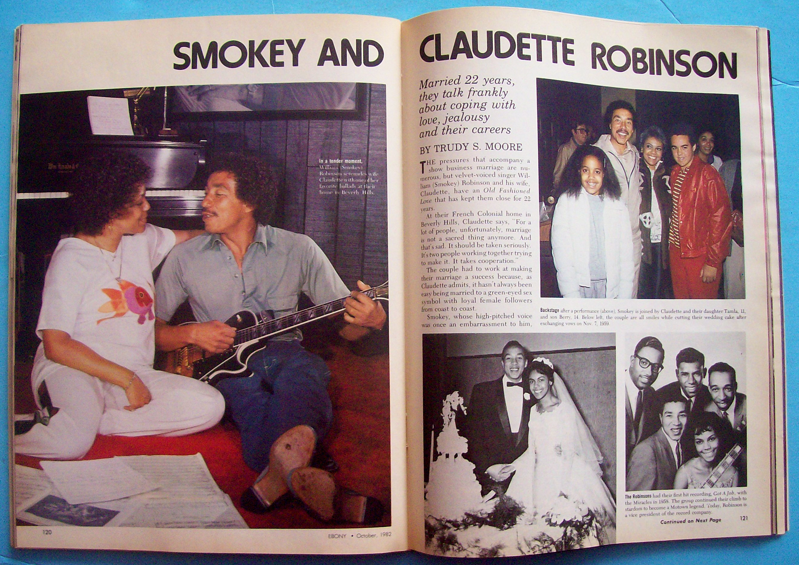 Ebony Magazine-October 1982-Smokey & Claudette