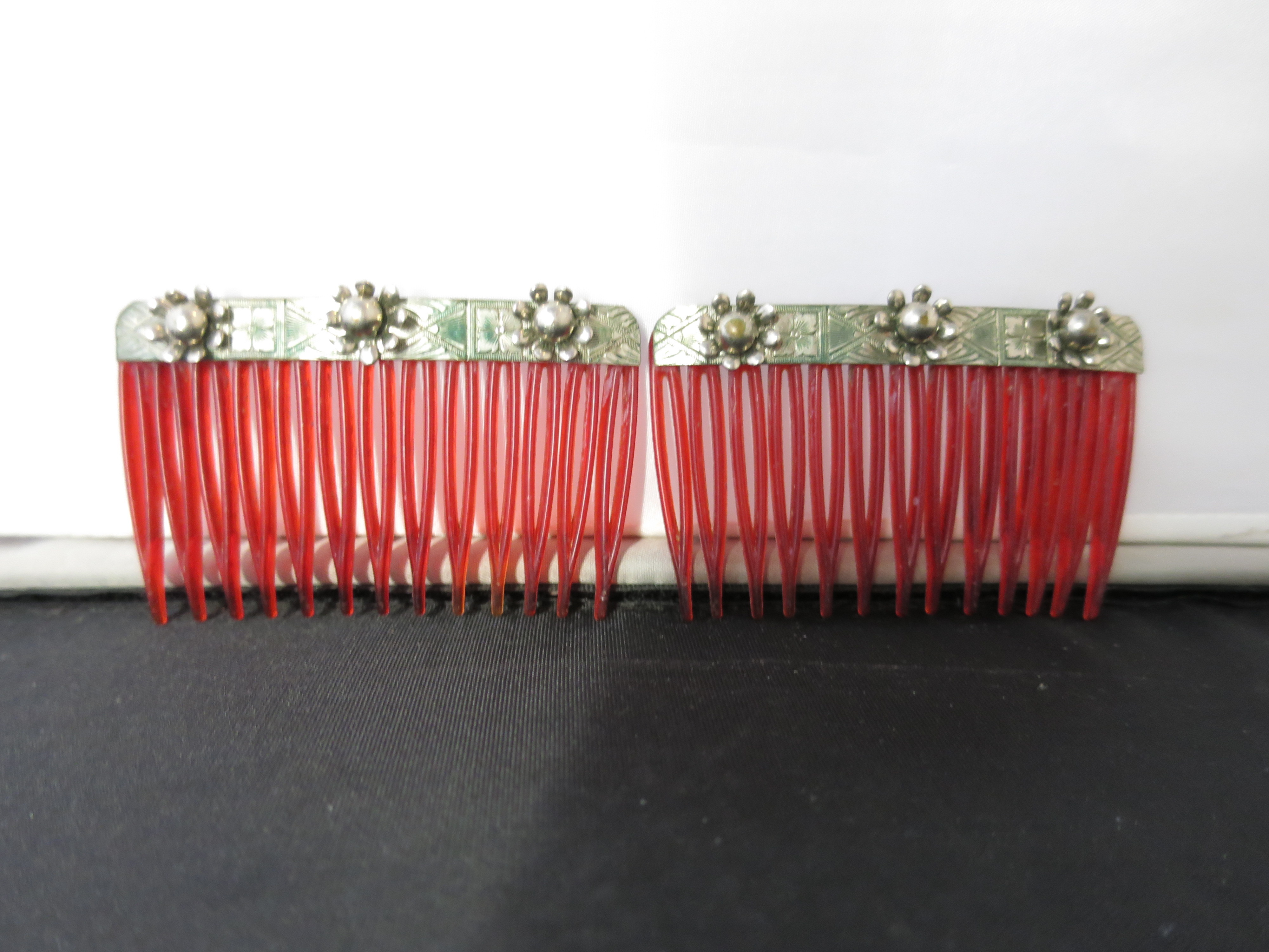Vintage Hair combs Amber with gold tone Floral set of 2