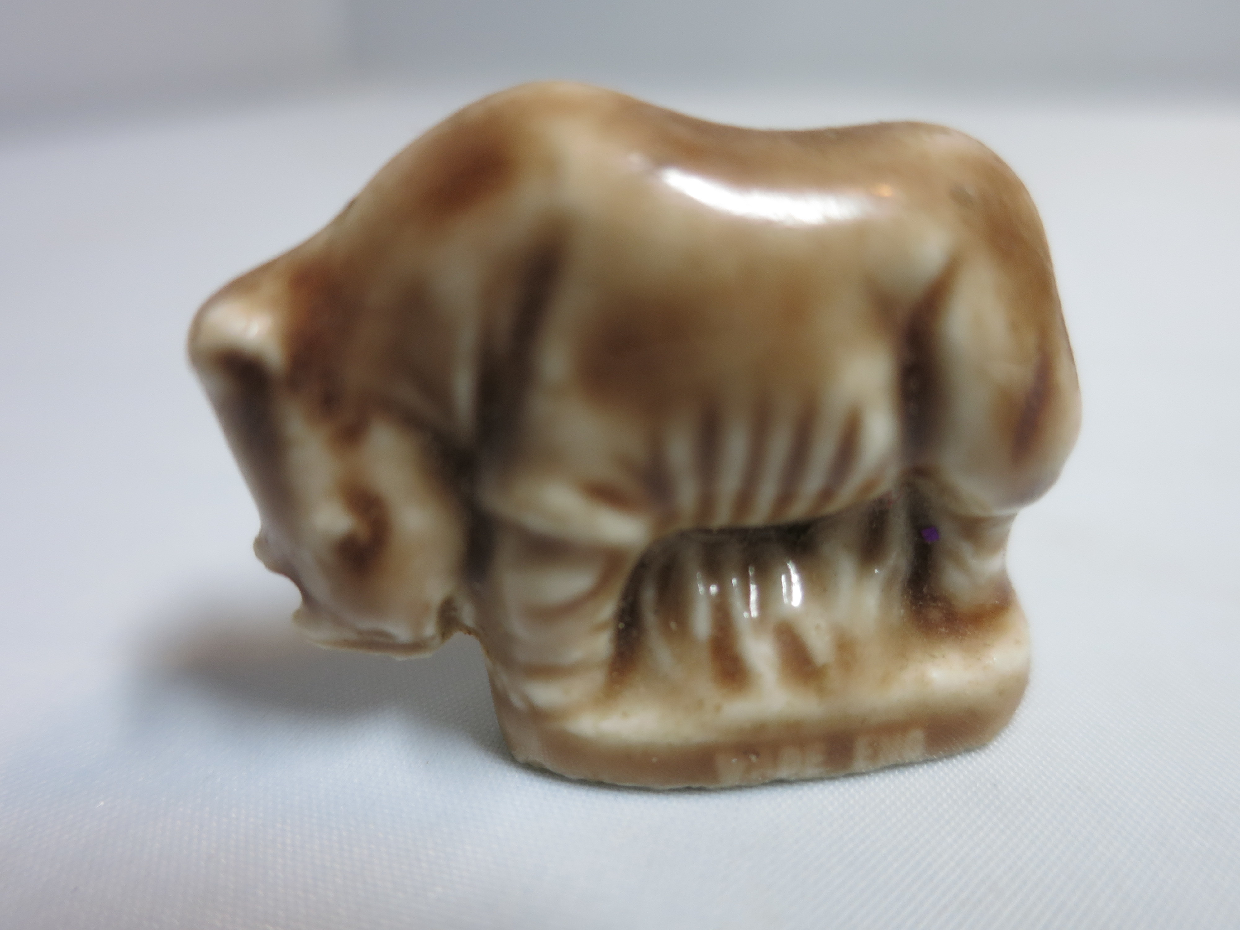 Rhino Head Down Wade England Figurine Noah's Ark Series