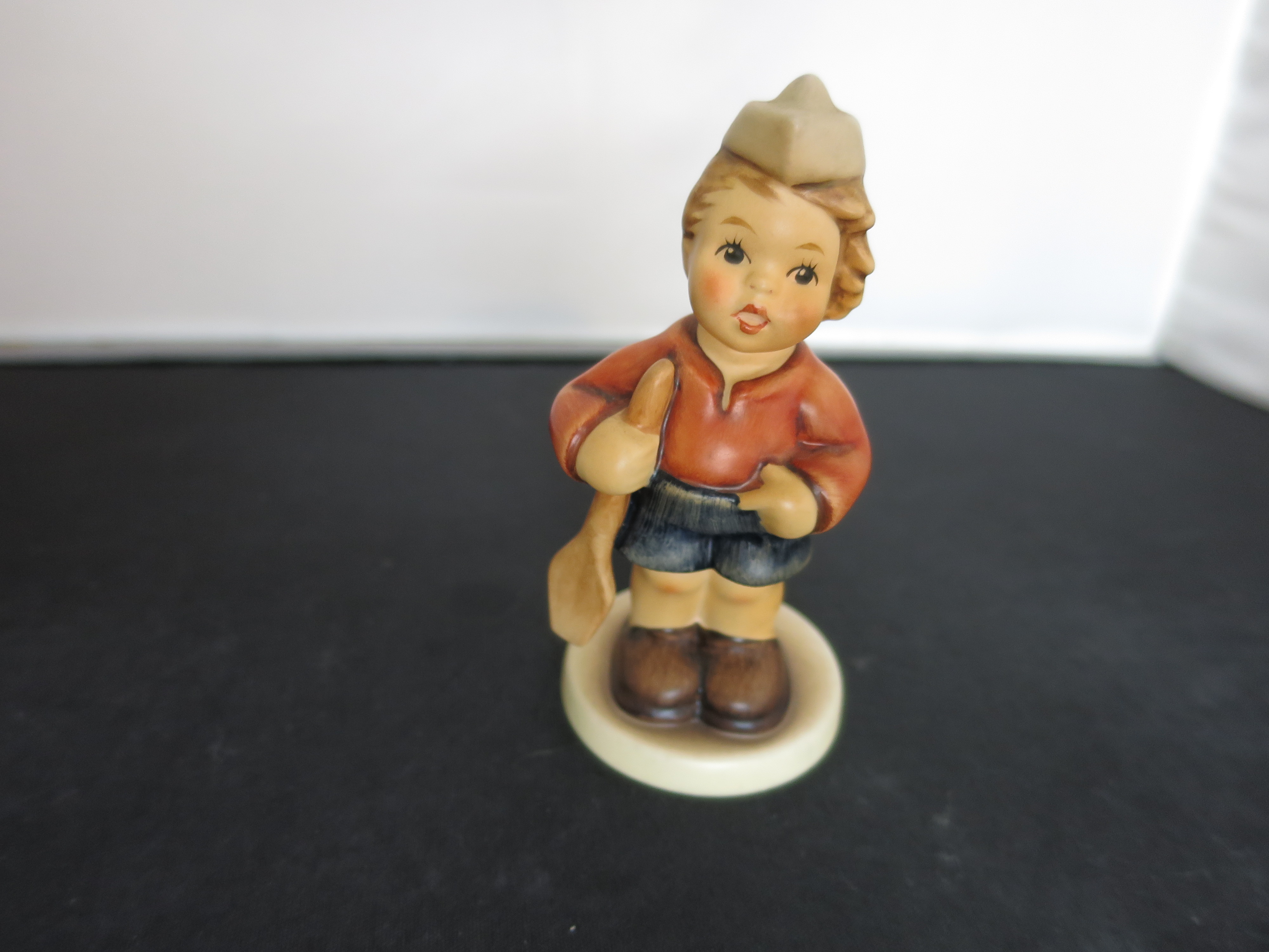 First Mate Hummel Goebel Club Figurine 2148/B 2001