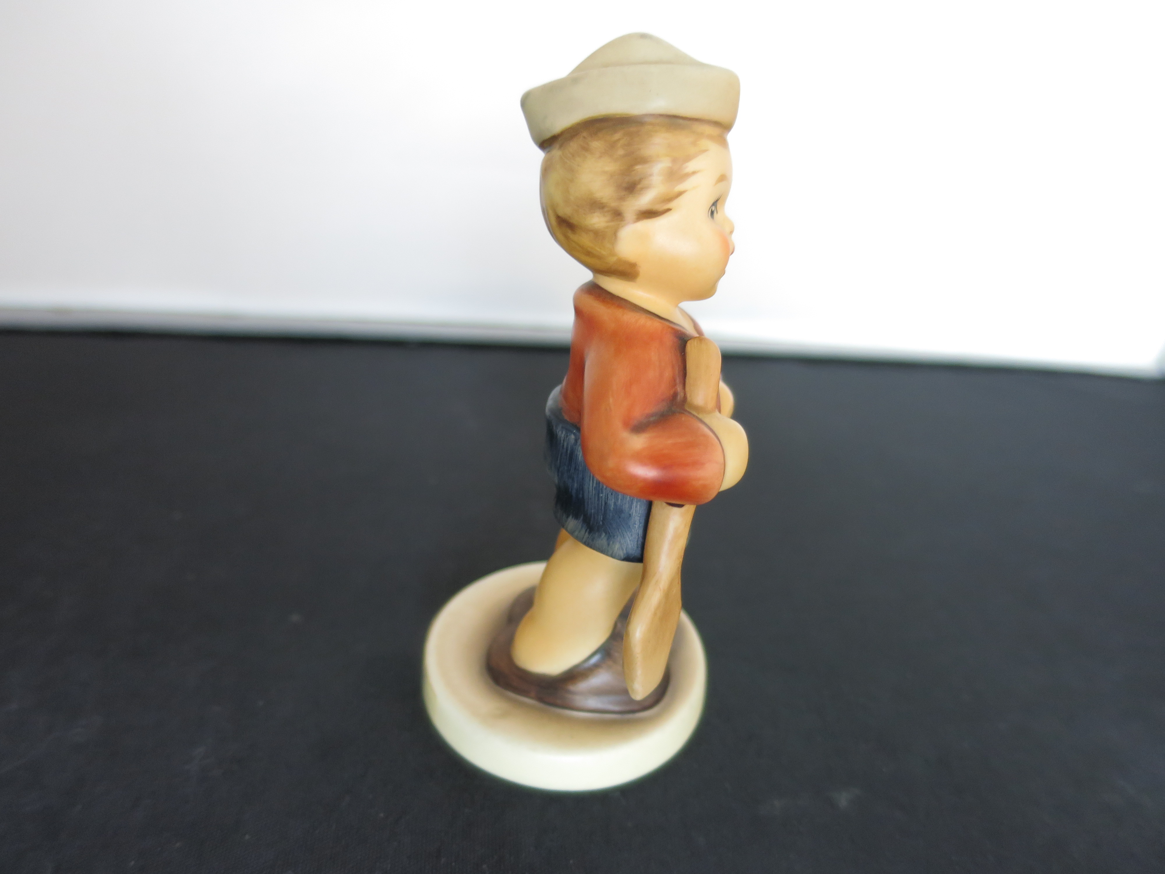 First Mate Hummel Goebel Club Figurine 2148/B 2001