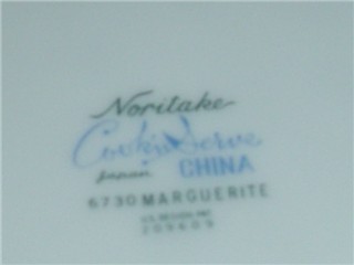 Noritake Maguerite Cookin & Server
