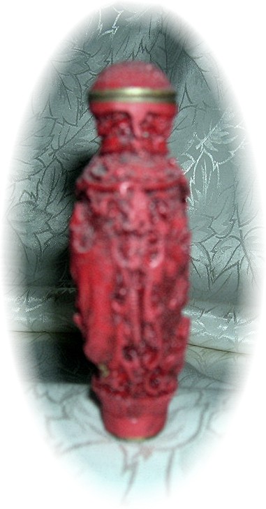 Cinnabar Chinese Snuff Bottle