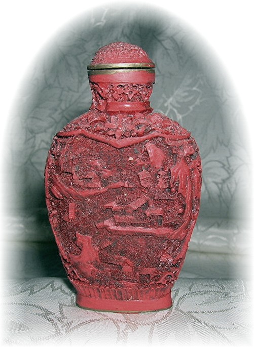 Cinnabar Chinese Snuff Bottle