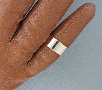 14K Yellow Gold Wedding Band