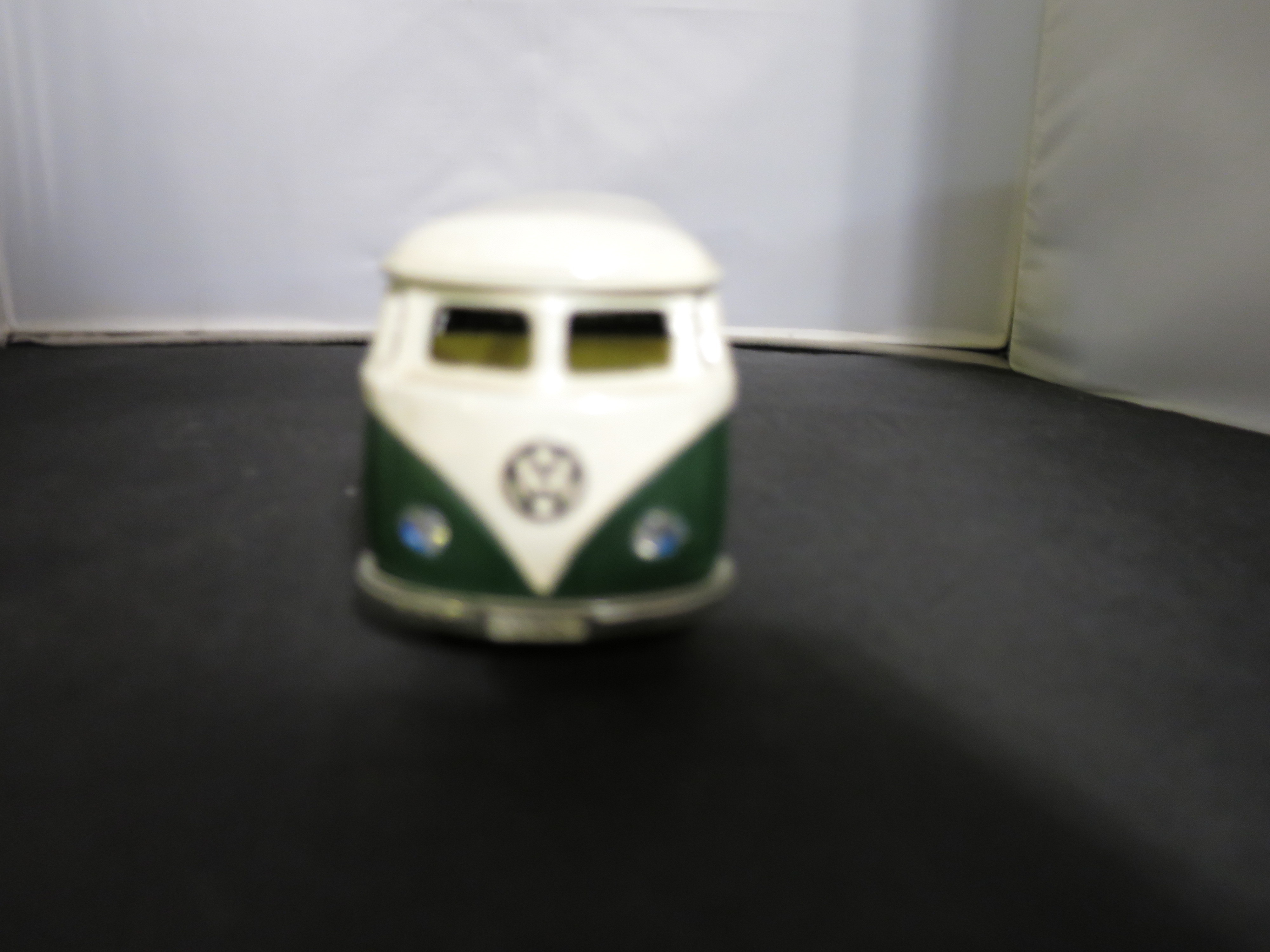 Volkswagen Van SS5403 Diecast 4 3/4 inch long green and white