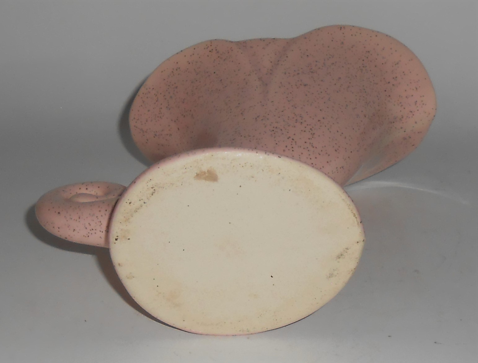 Bauer Pottery Pink Speckle #690 Cornucopia Vase